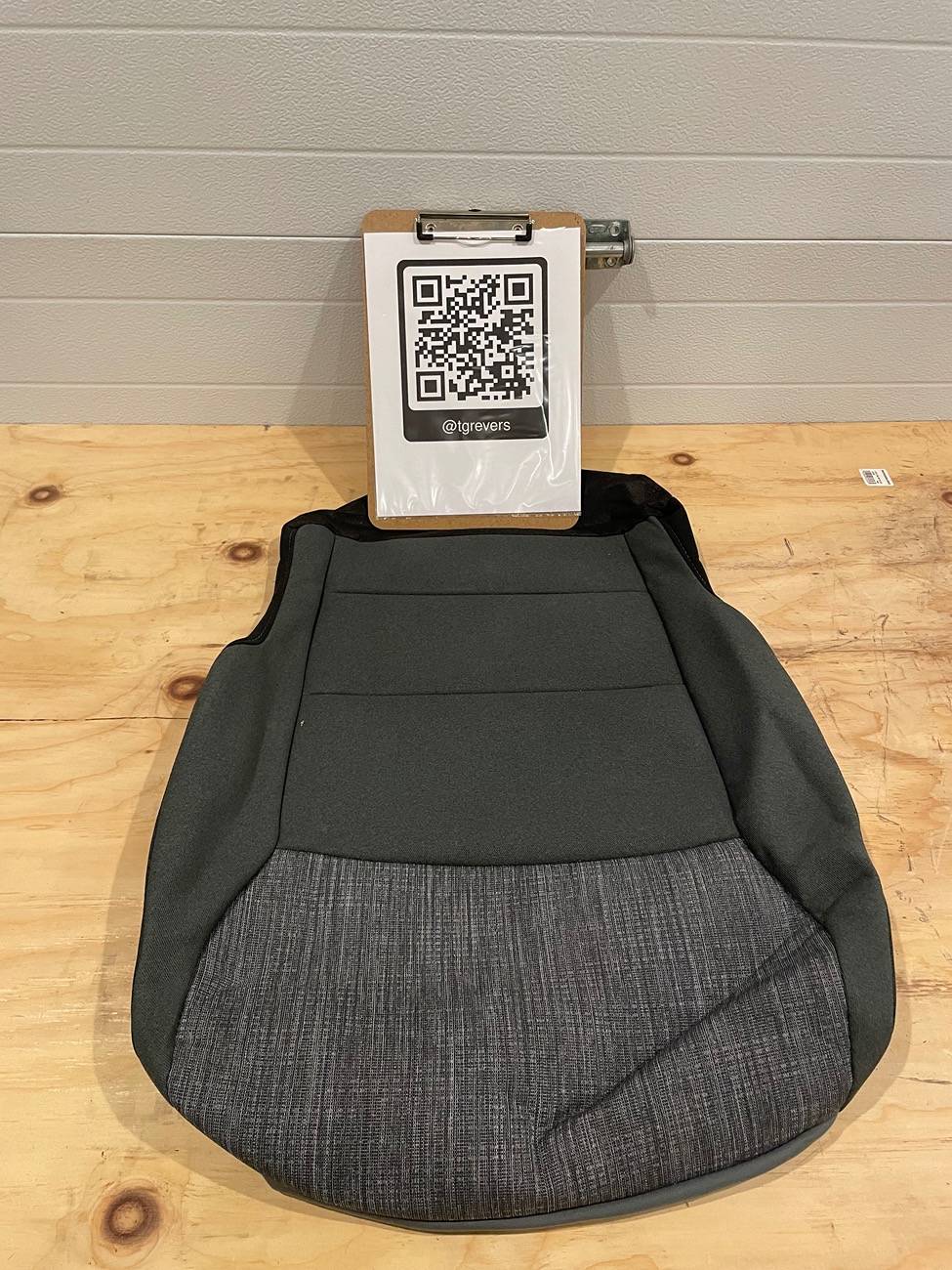 Ford F-150 2021-2024 XLT driver seat fabric IMG_6740