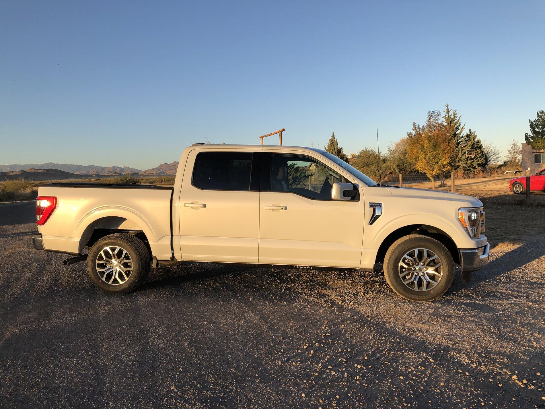 Ford F-150 SPACE WHITE F-150 (2021+) Club IMG_6834