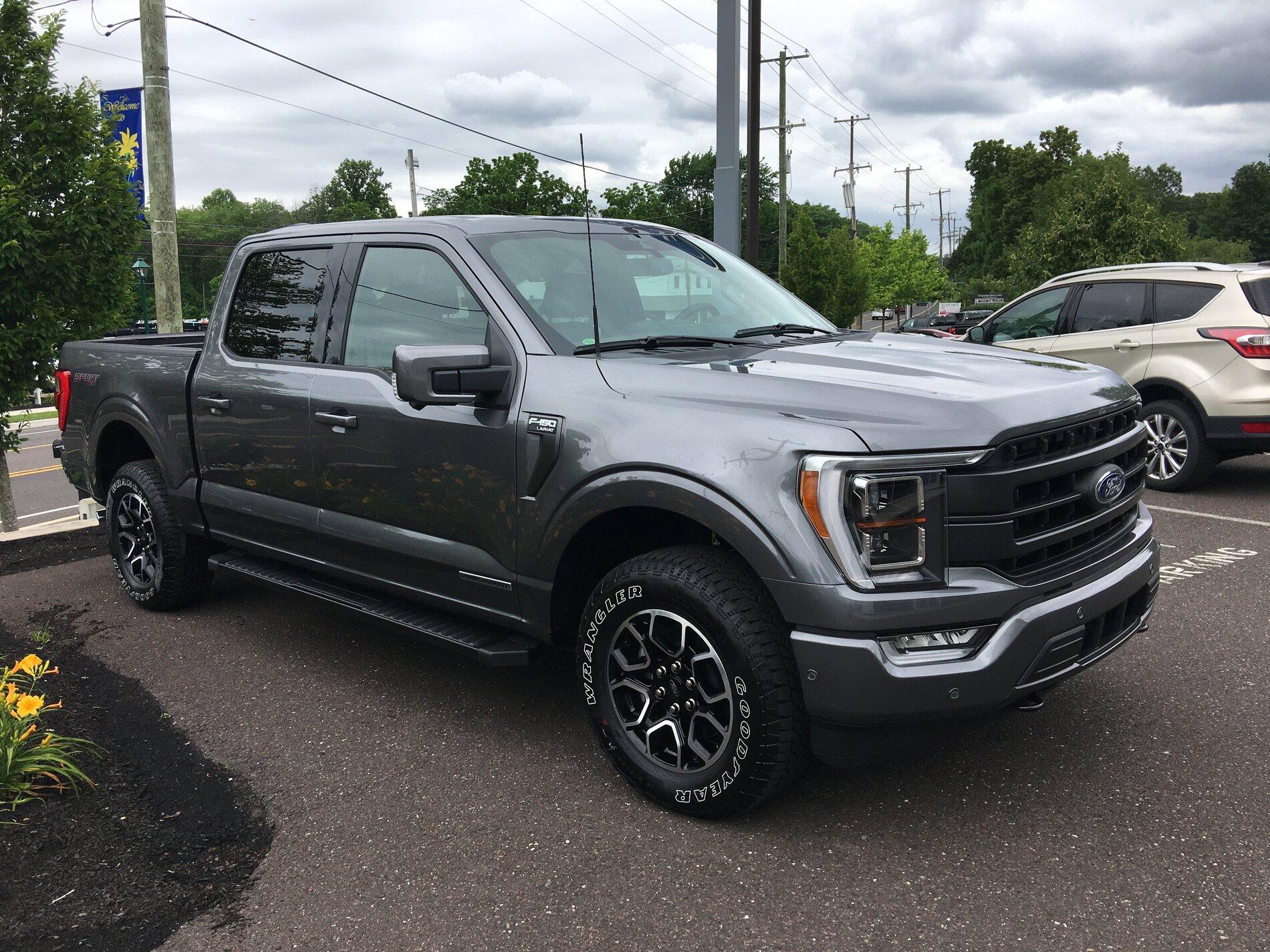 Ford F-150 CARBONIZED GRAY F-150 (2021+) Club IMG_6940.JPG