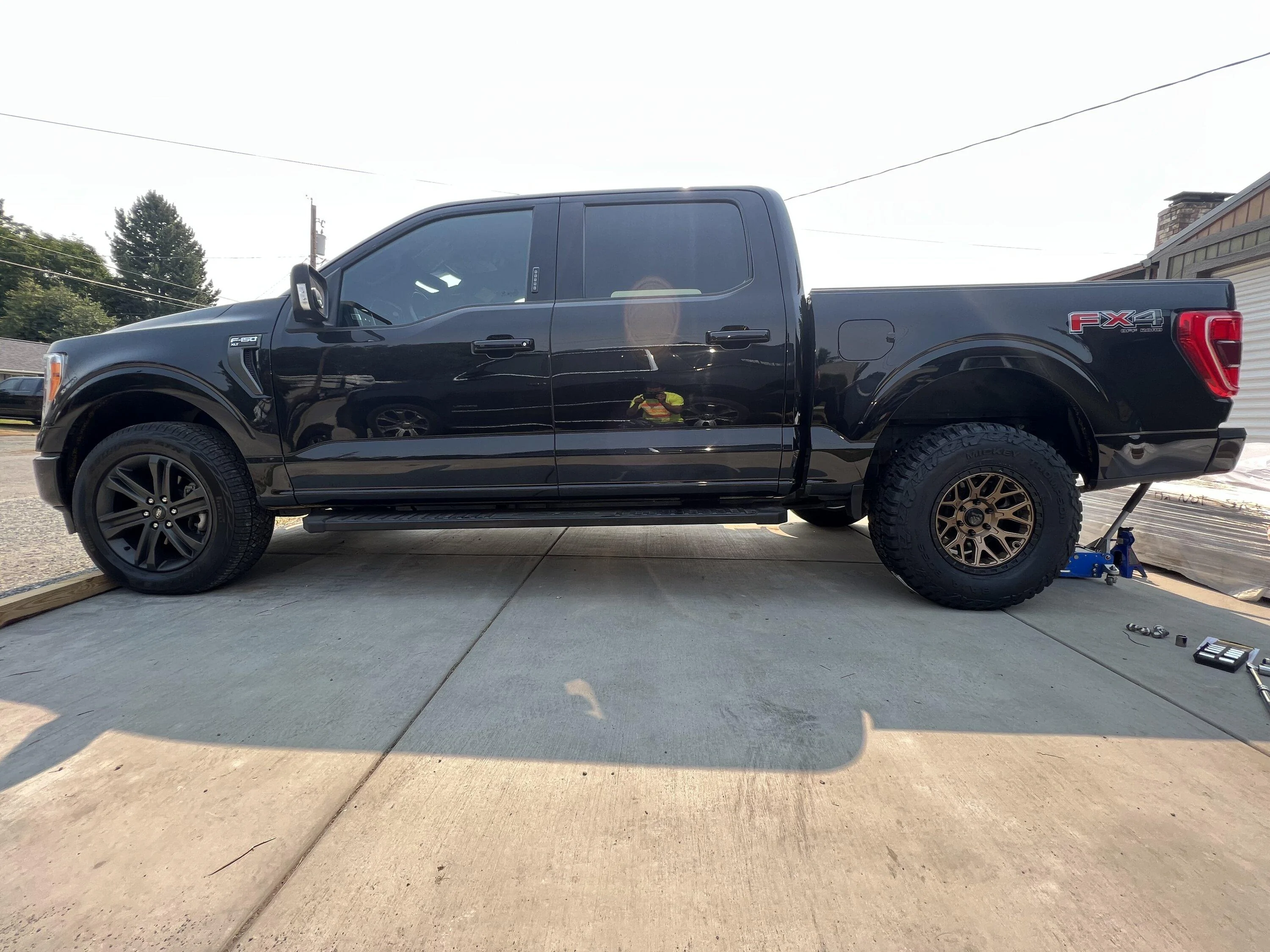 Ford F-150 Alphaequipt 17x8.5 Bronze Halo rims with P285/70r17 Baja Boss AT's IMG_6941