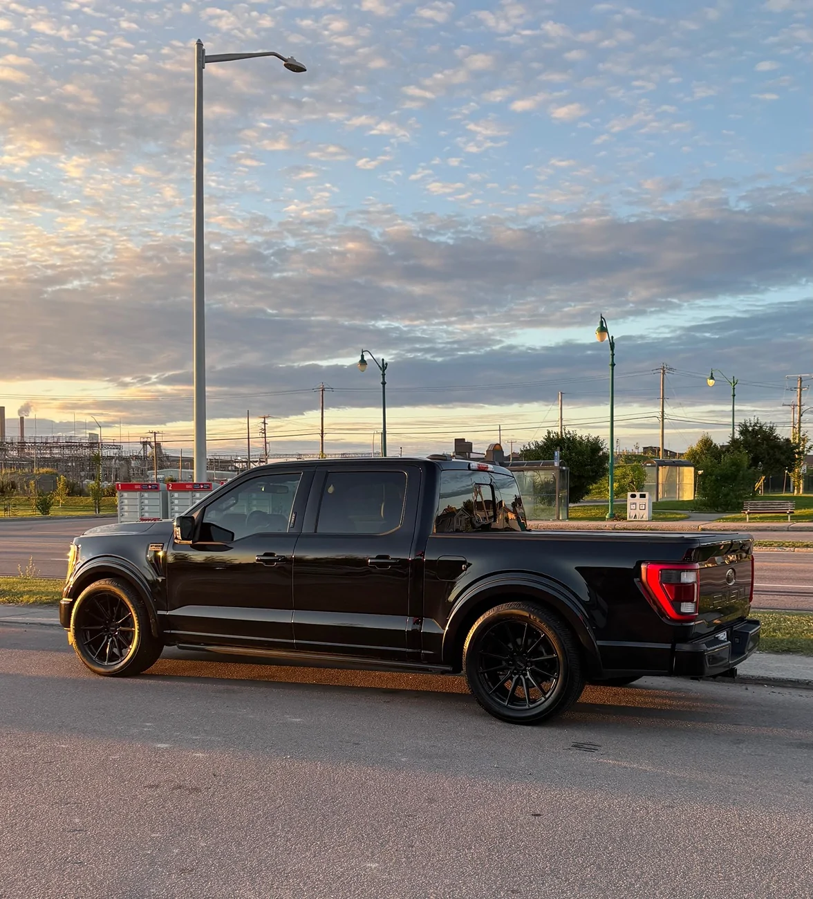 Ford F-150 Lowered 2022 Lariat BAP IMG_7041