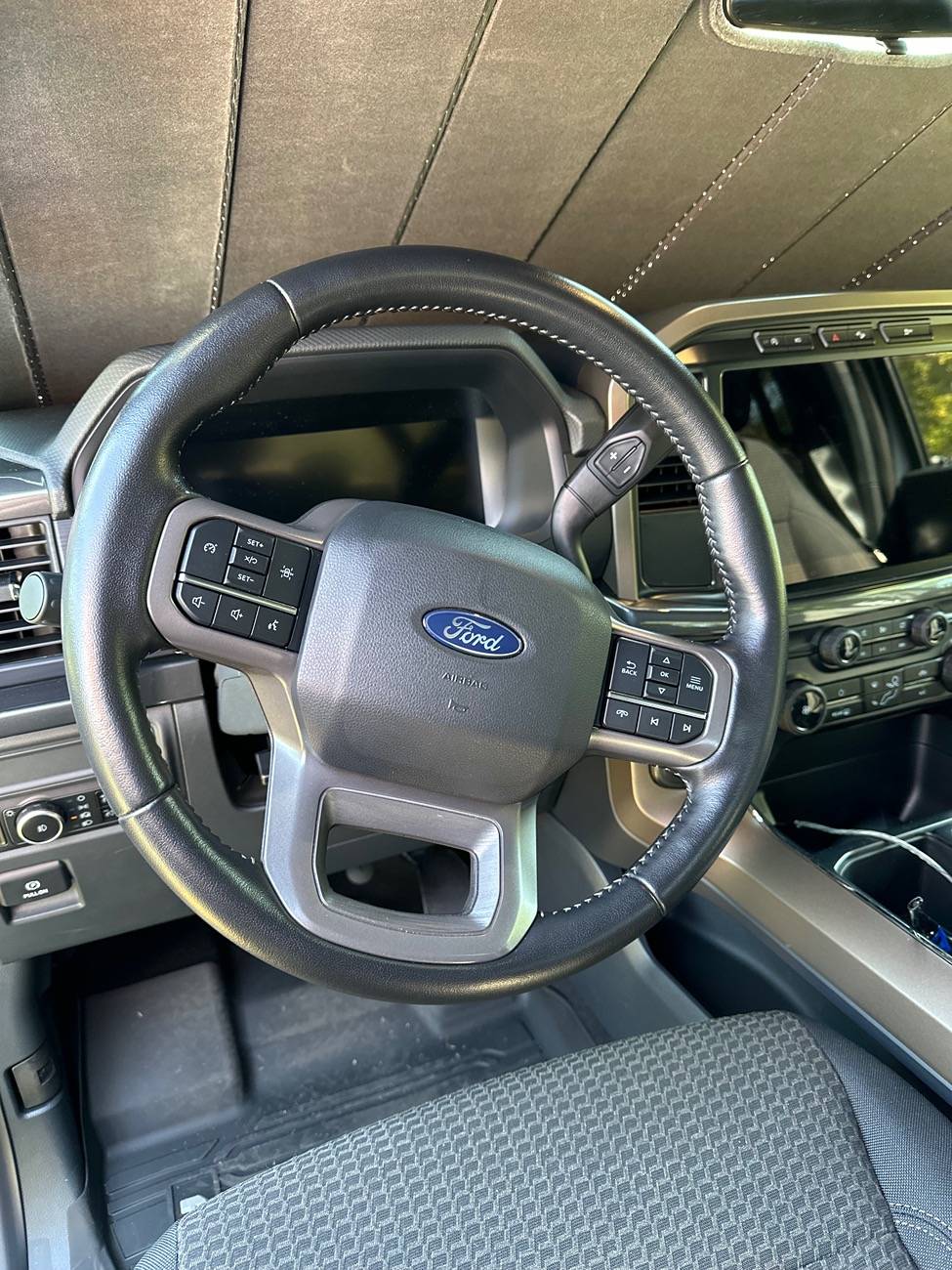 Ford F-150 Leather steering wheel swap ... buttons IMG_7044