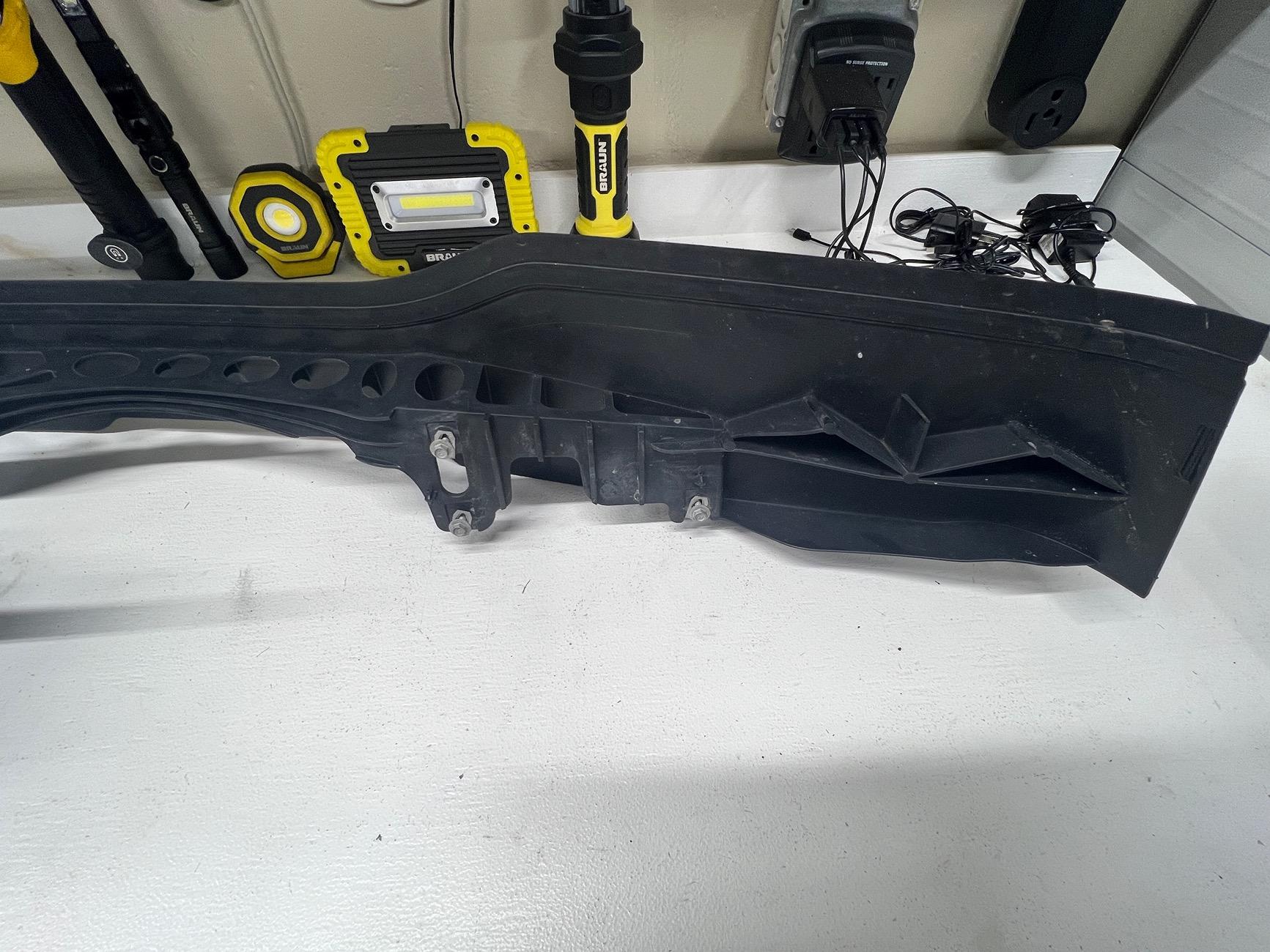 Ford F-150 FS: Active air dam valance & motors IMG_7097