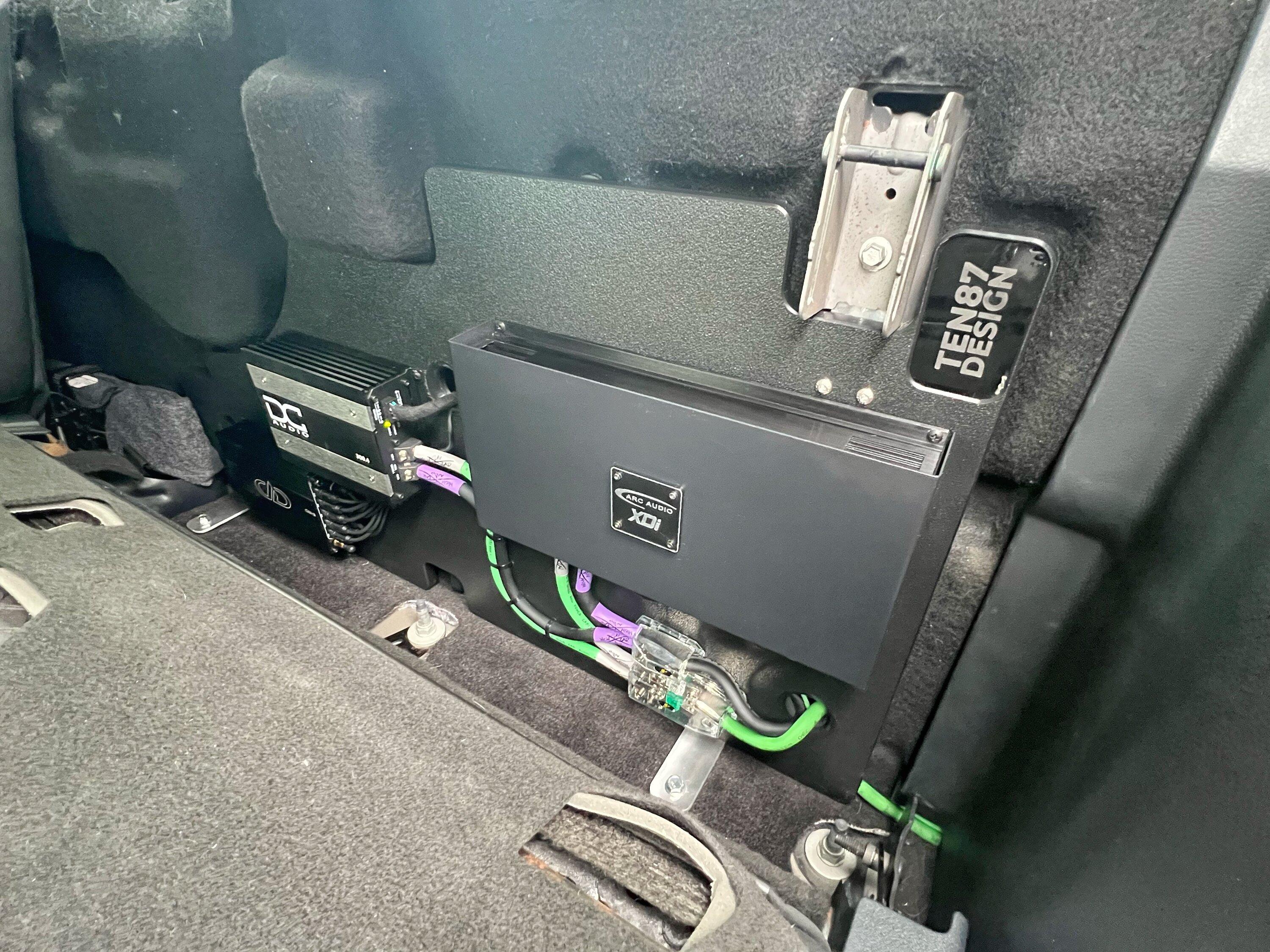Ford F-150 Amp rack installed IMG_7117