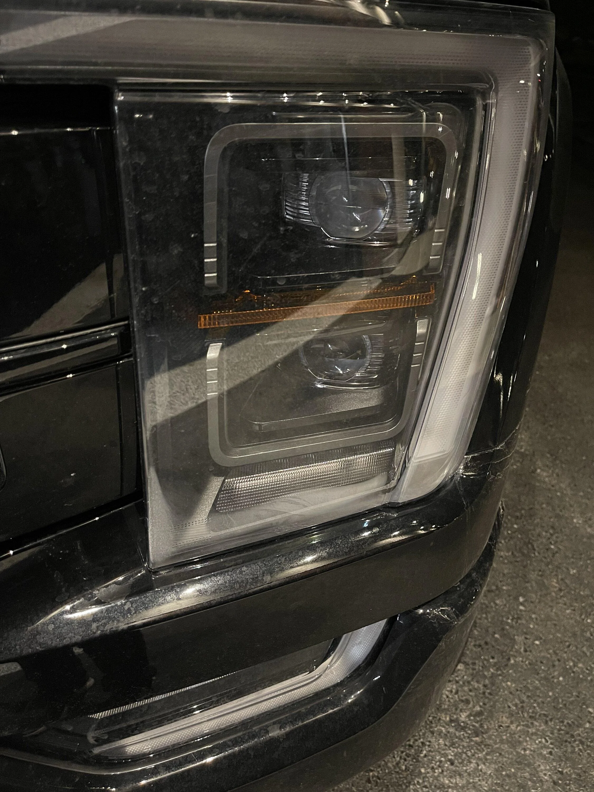 Ford F-150 Moisture in Headlights 302A - 2021 xlt IMG_7237