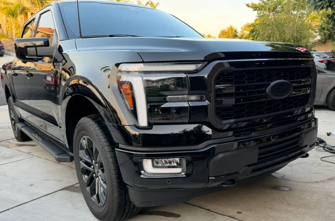 Ford F-150 Agate Black XLT 303A IMG_7255