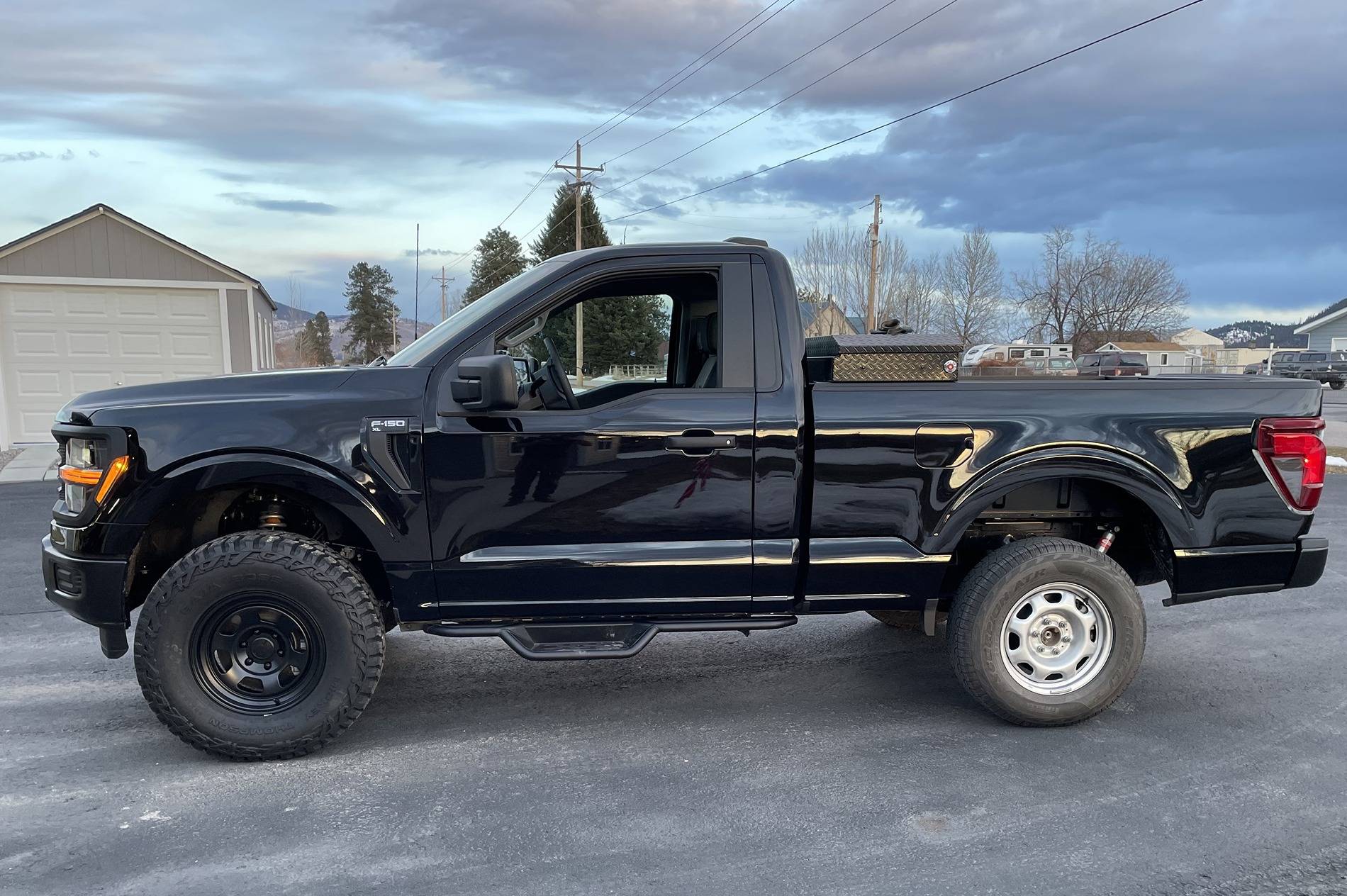 Ford F-150 If leveling is so great, why doesn't Ford do it? IMG_7482[1].JPG