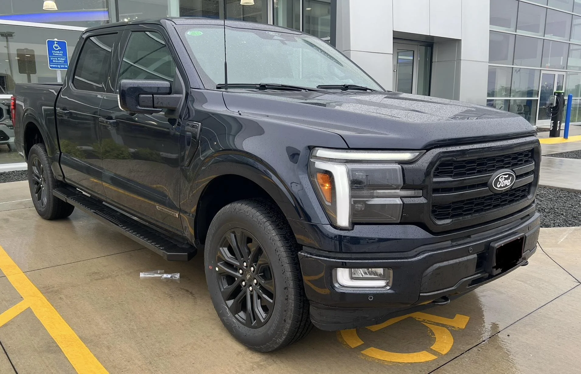 Ford F-150 F-150 Lariat Max recline seats IMG_7485