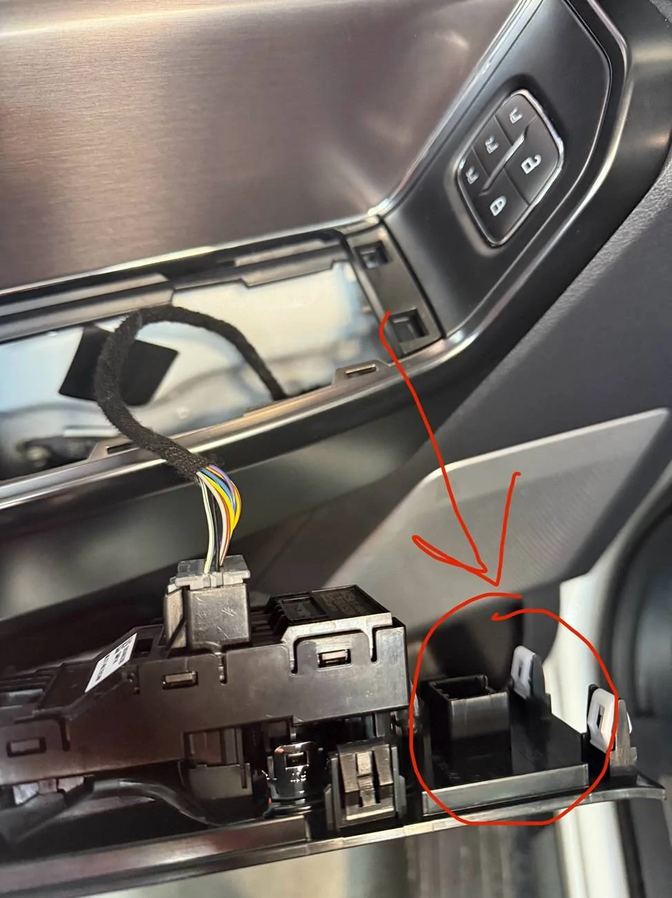 Ford F-150 Request Clarification on Power Tow Mirror P/N ML3Z-17696-DA IMG_7737