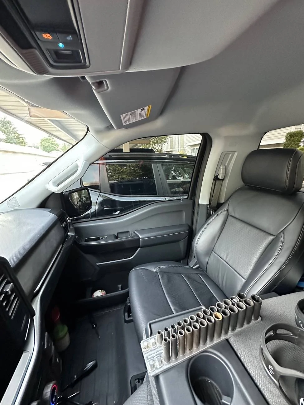 Ford F-150 Black leather jumpseat??????, IMG_8787