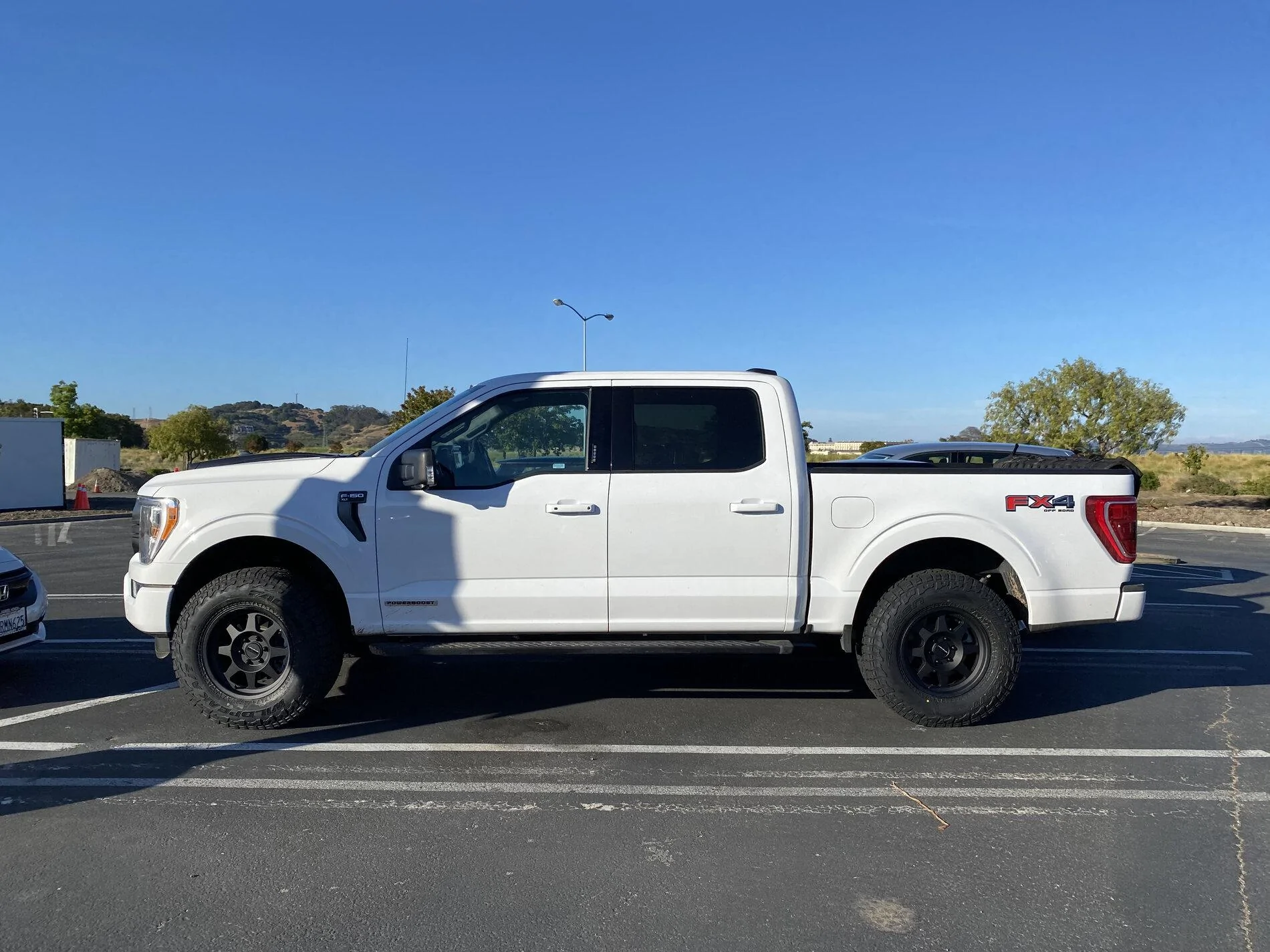Ford F-150 SPACE WHITE F-150 (2021+) Club IMG_8906