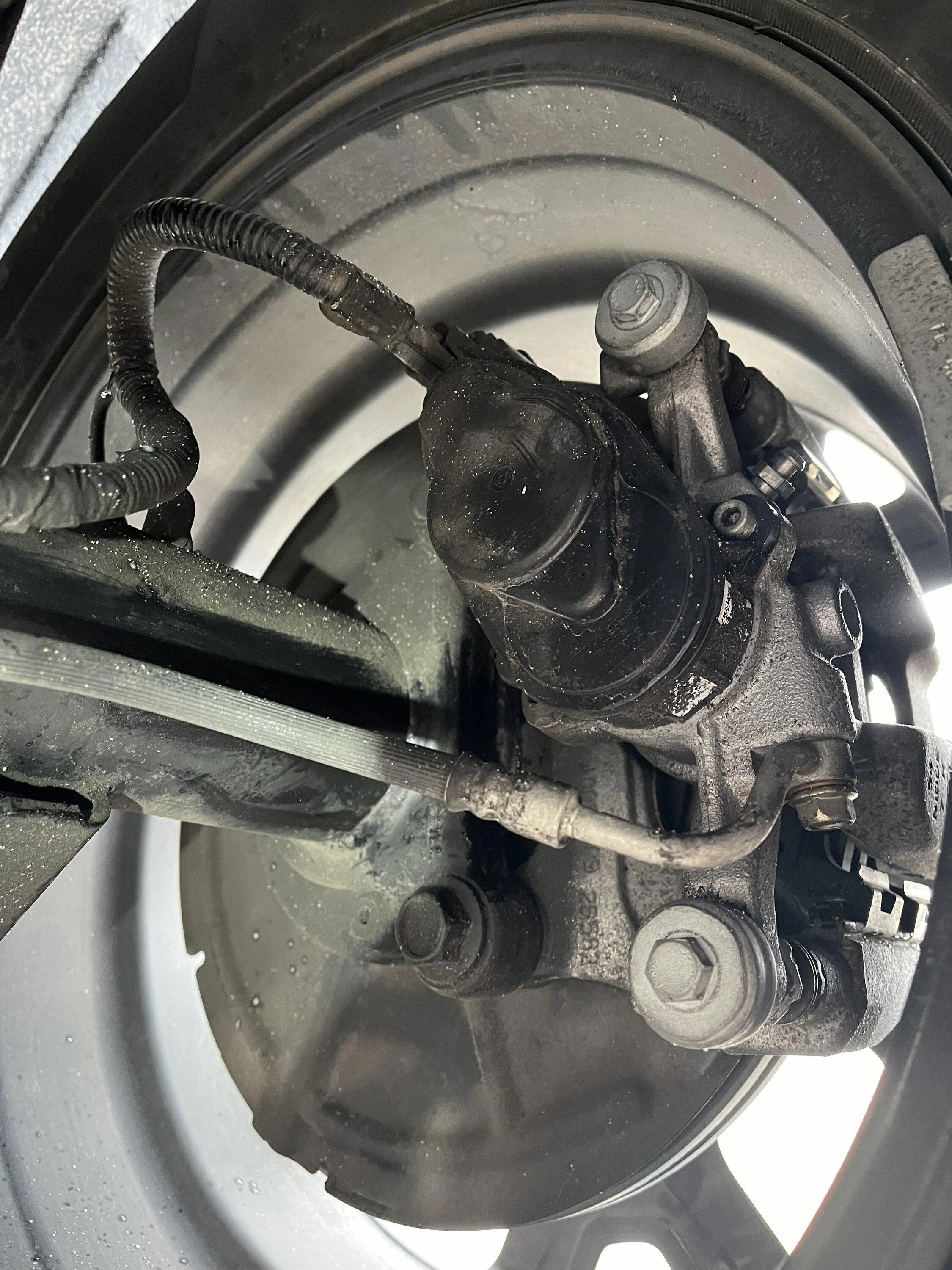 Ford F-150 Do you need to drain all 4 calipers for brake fluid flush? IMG_8998