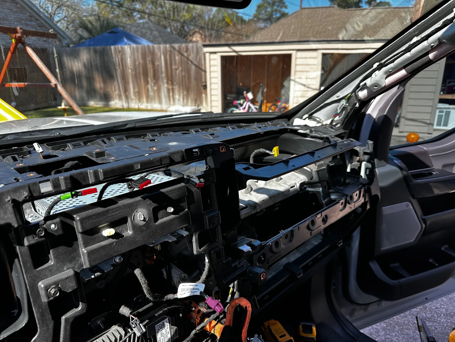 Ford F-150 Adding mid range speaker to dash without B&O unleashed IMG_9237