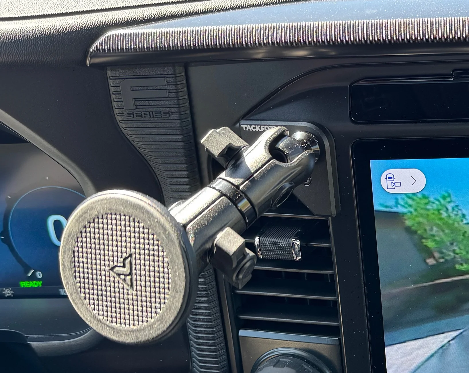 Ford F-150 Best interior cell phone holder? IMG_9383