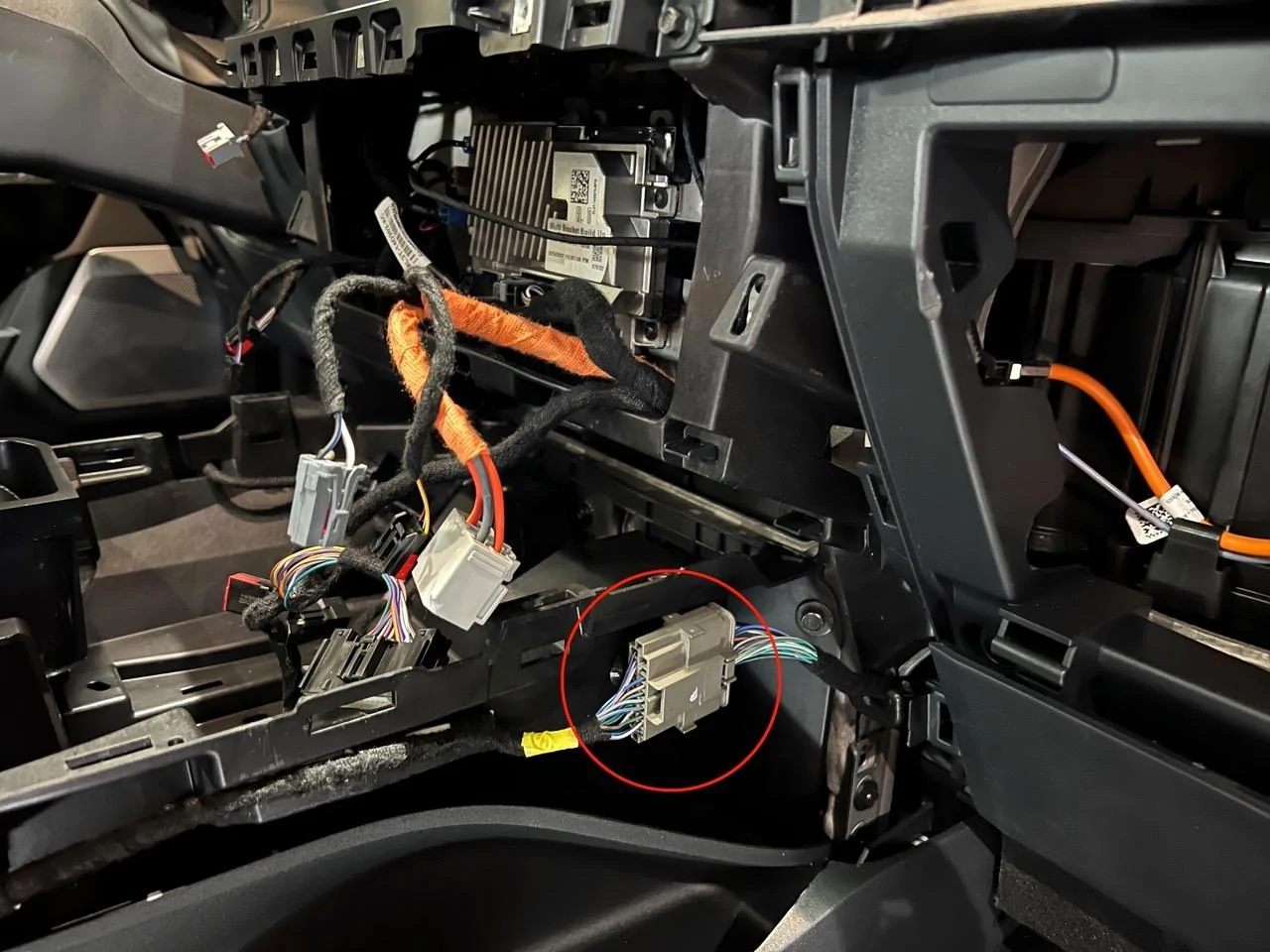 Ford F-150 WTB: Center console wiring harness -OR- 20-pin connector IMG_9411_circ Larg