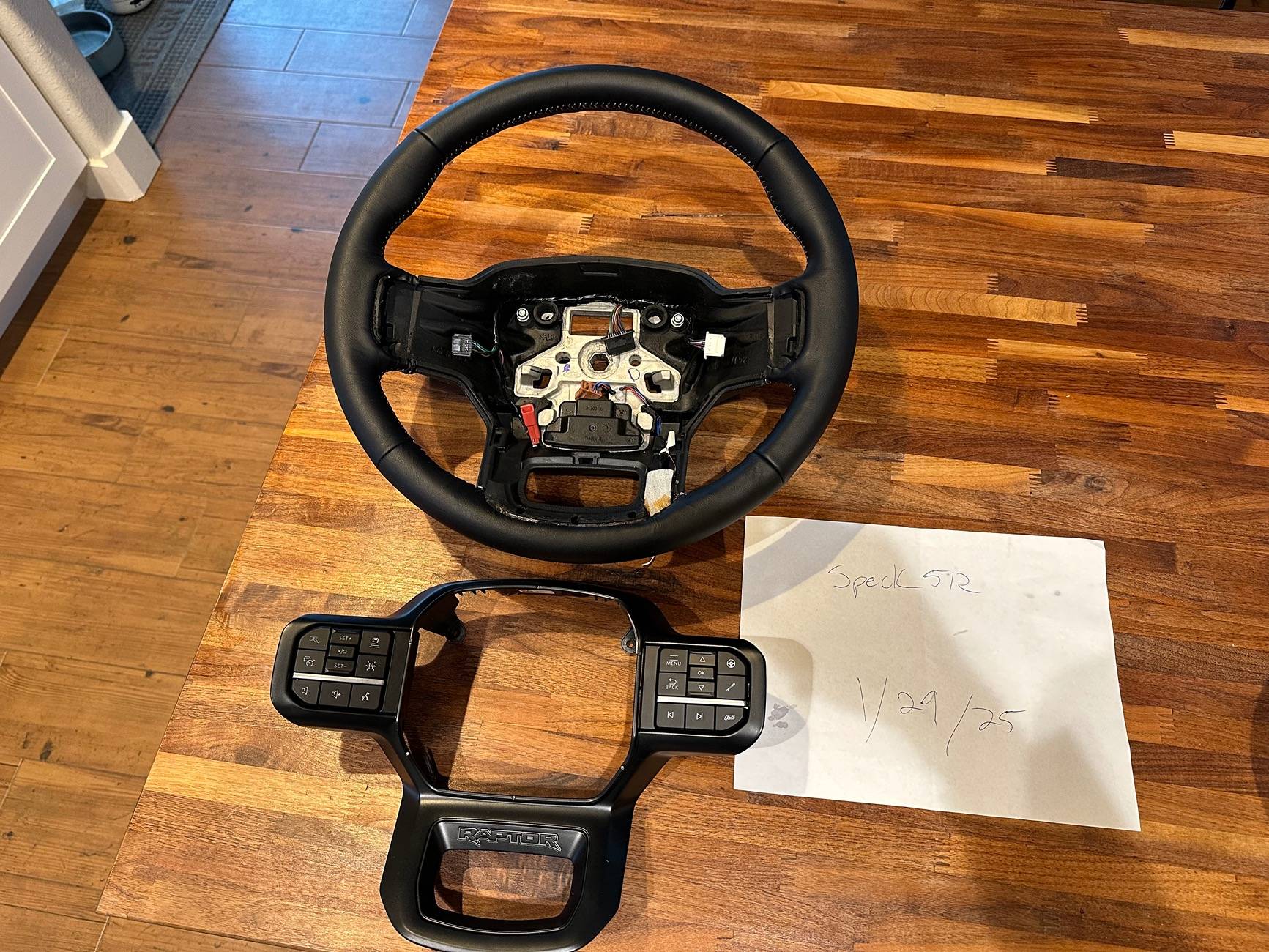 Ford F-150 2024 Lariat Heated Leather Steering Wheel and Raptor Trim/Buttons IMG_9493