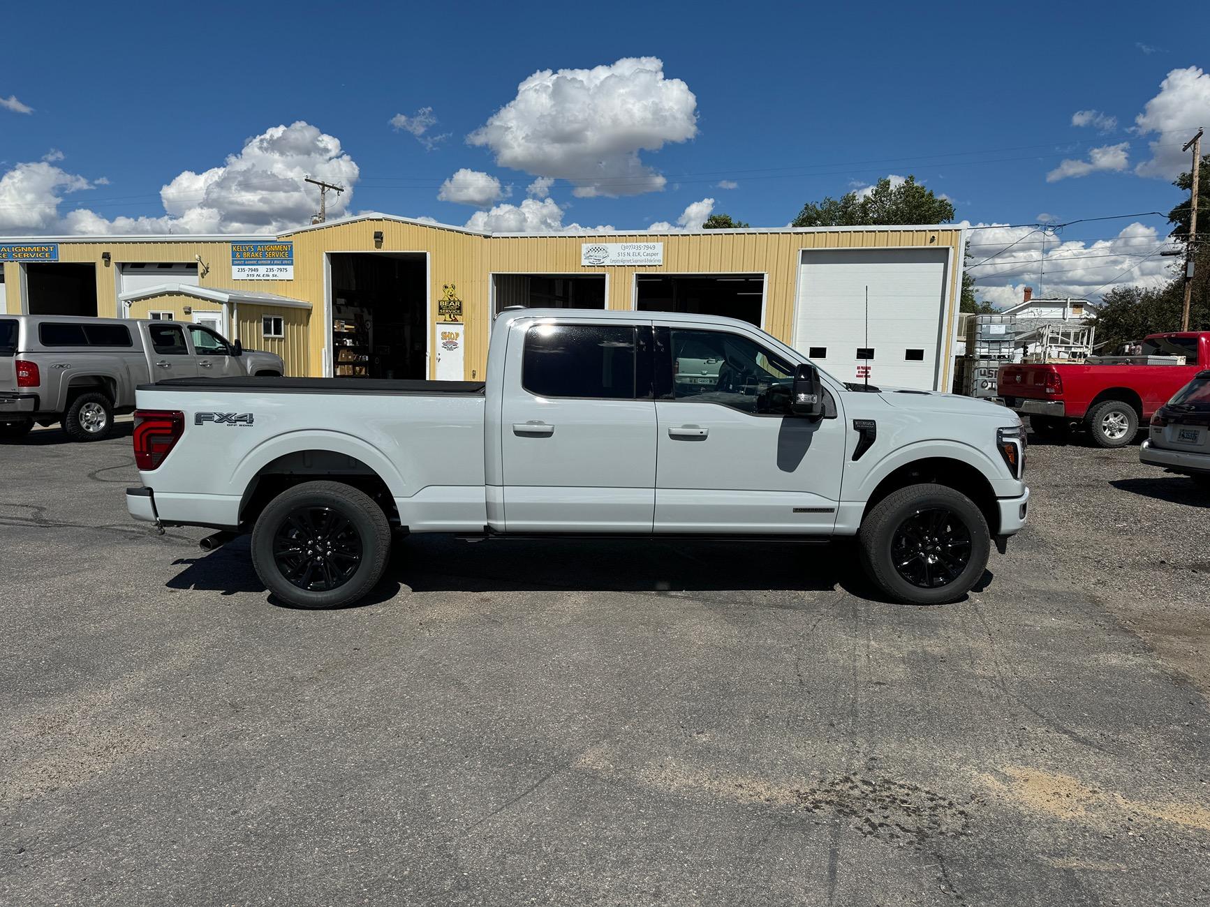 Ford F-150 2024 F-150 Platinum Long Box - Avalanche Gray IMG_9605