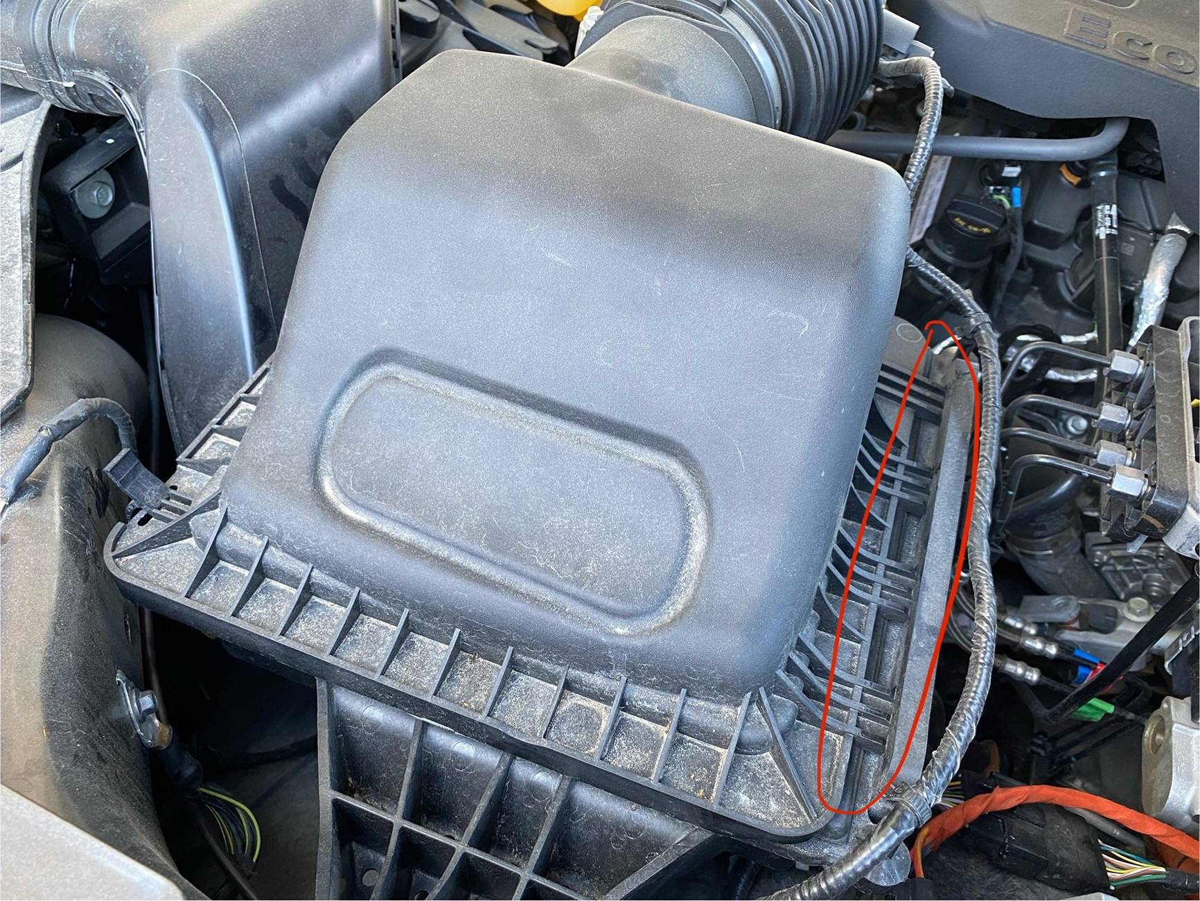 Ford F-150 2022 F150 Drivers Side Rattle IMG_9786