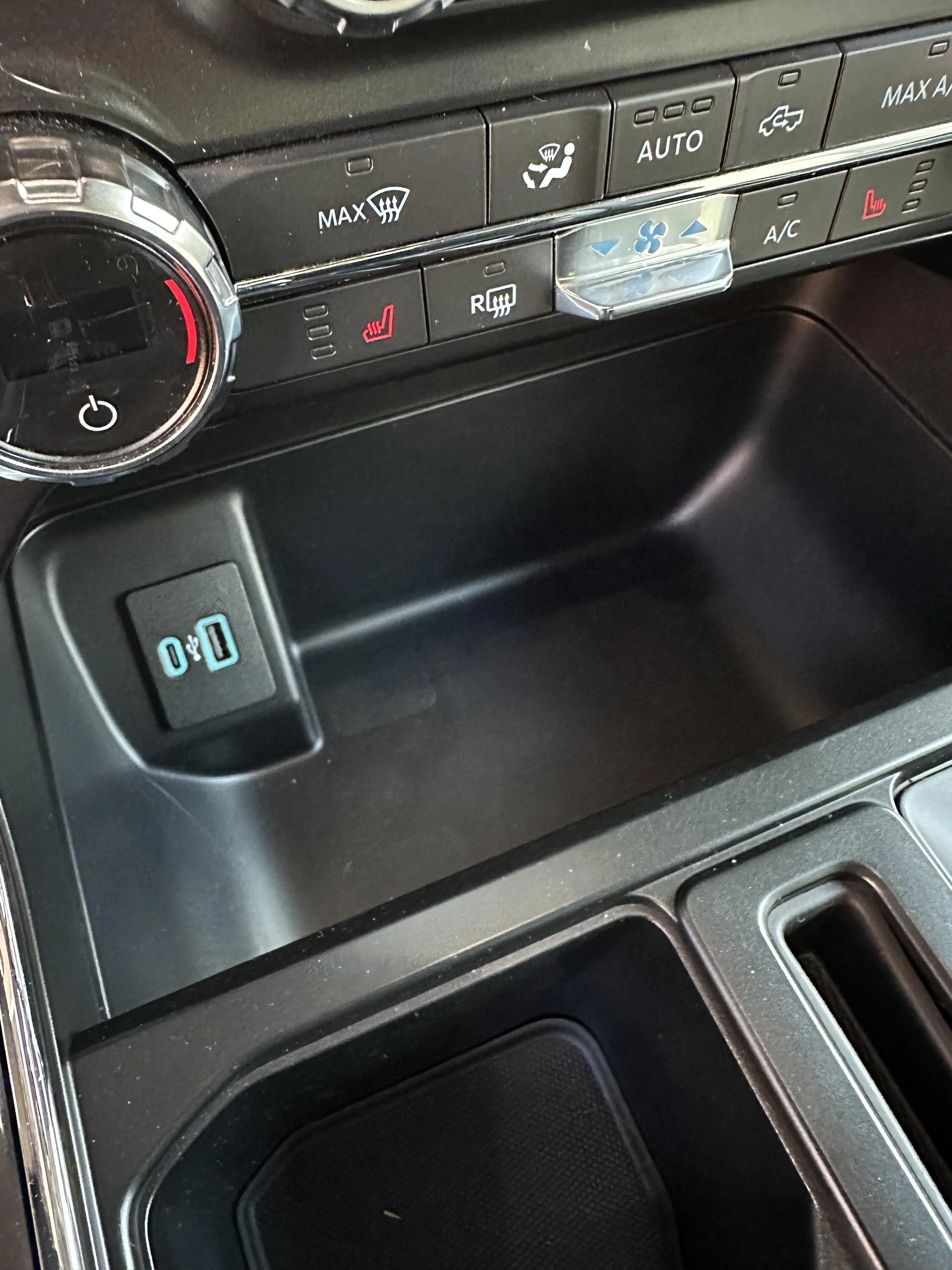 Ford F-150 Dash main console rubber liner IMG_9920