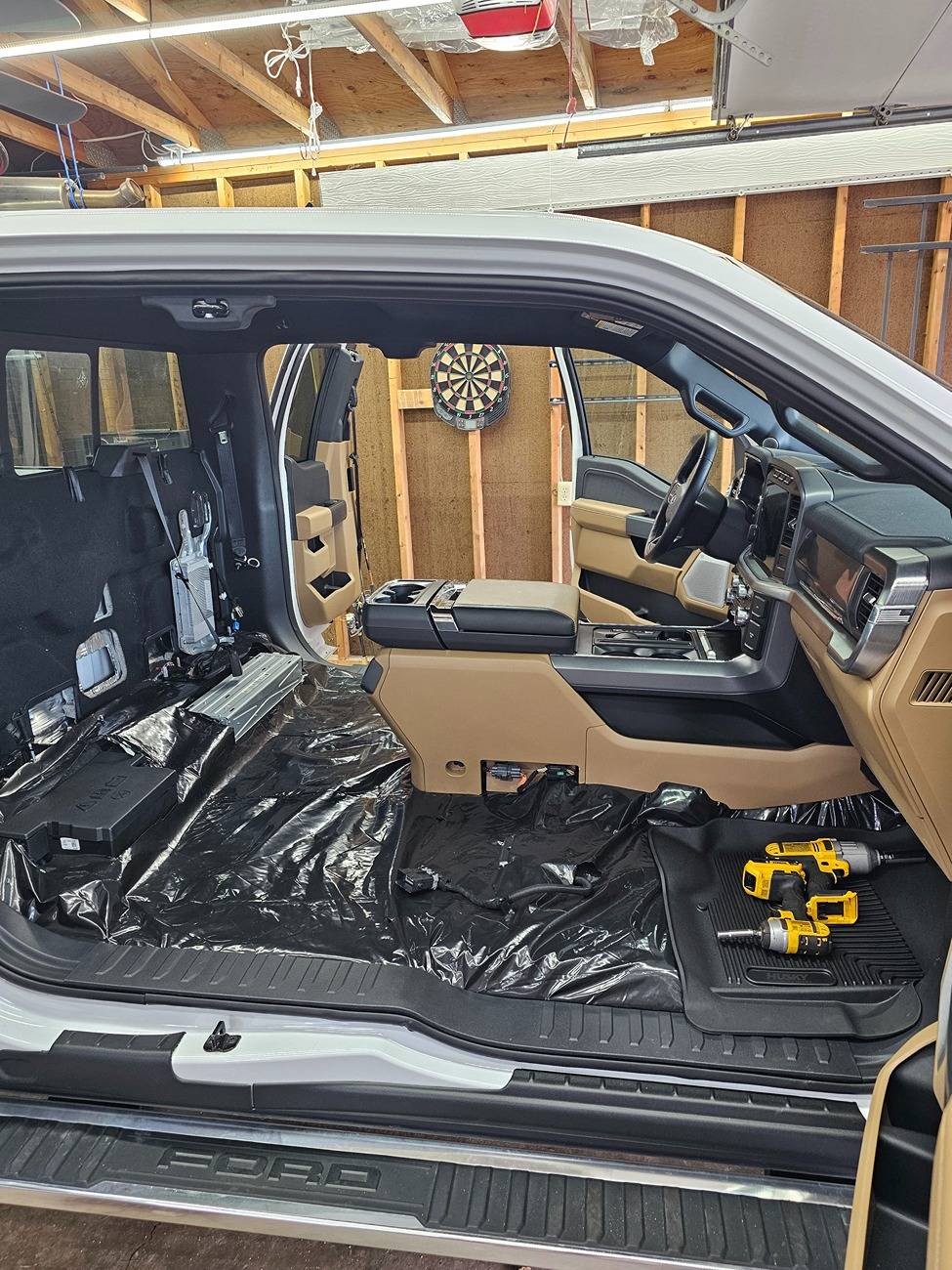 Ford F-150 Recovery Vehicle Build '22 Lariat Super Cab Interior 5