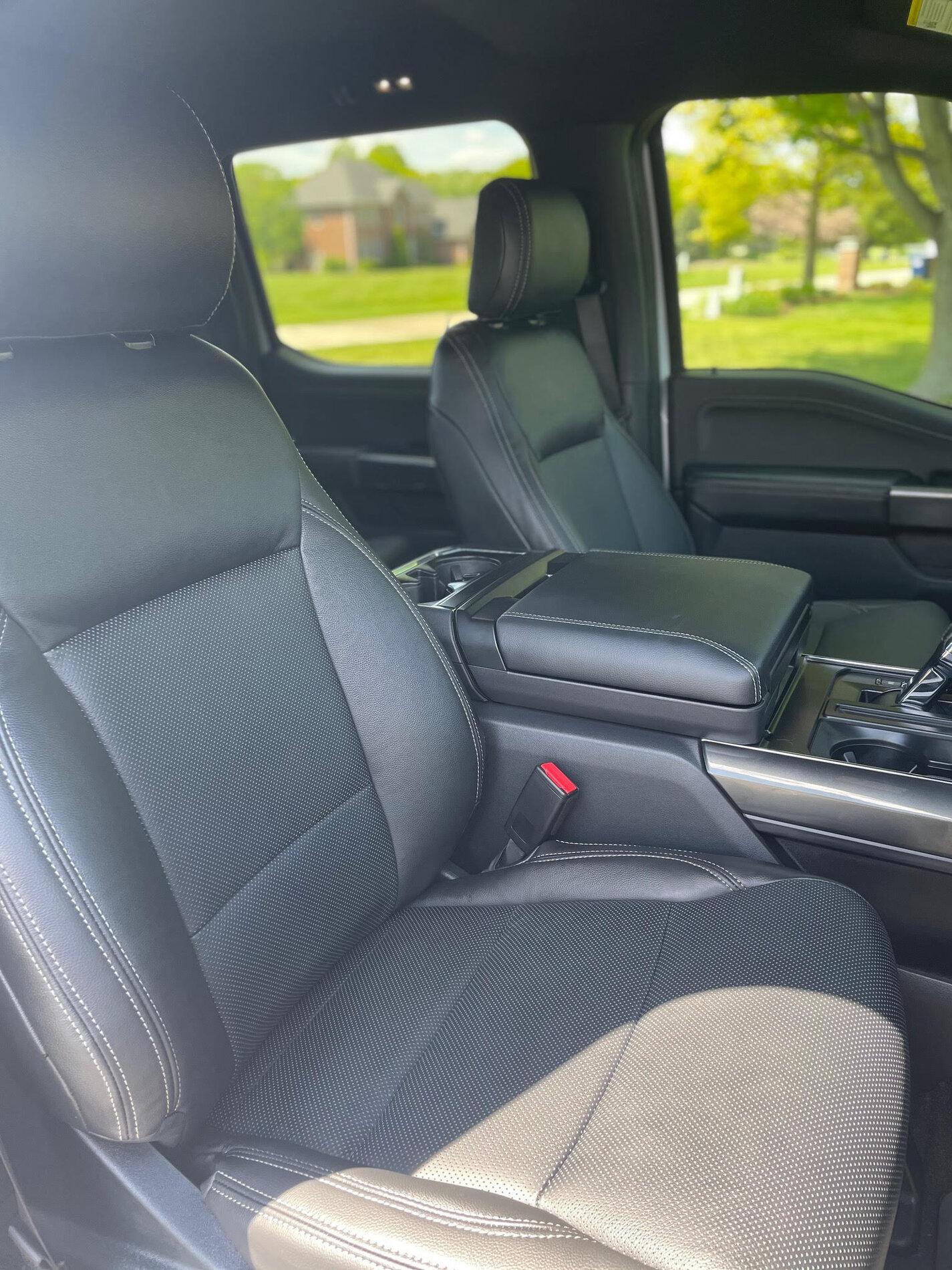 Ford F-150 SPACE WHITE F-150 (2021+) Club interior2