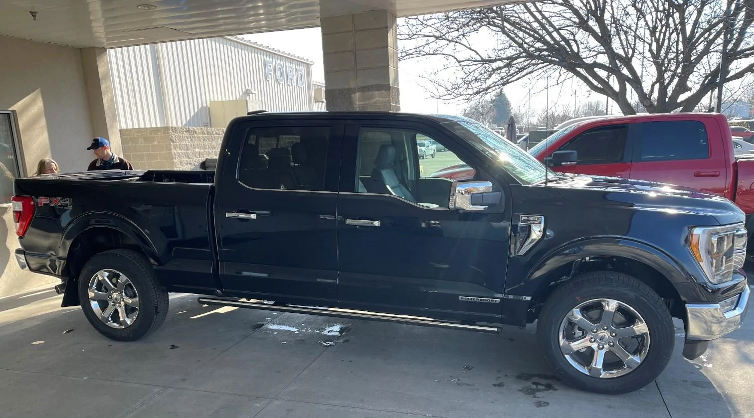 Ford F-150 01/03/22 Build Week Lariat 1