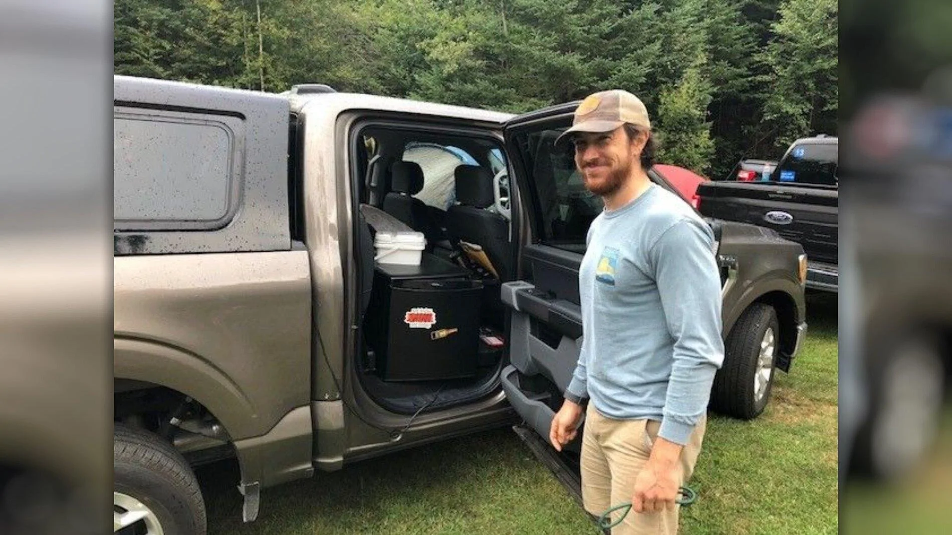 Ford F-150 2021 F-150 XLT interior pics message-editor_1601477781624-f