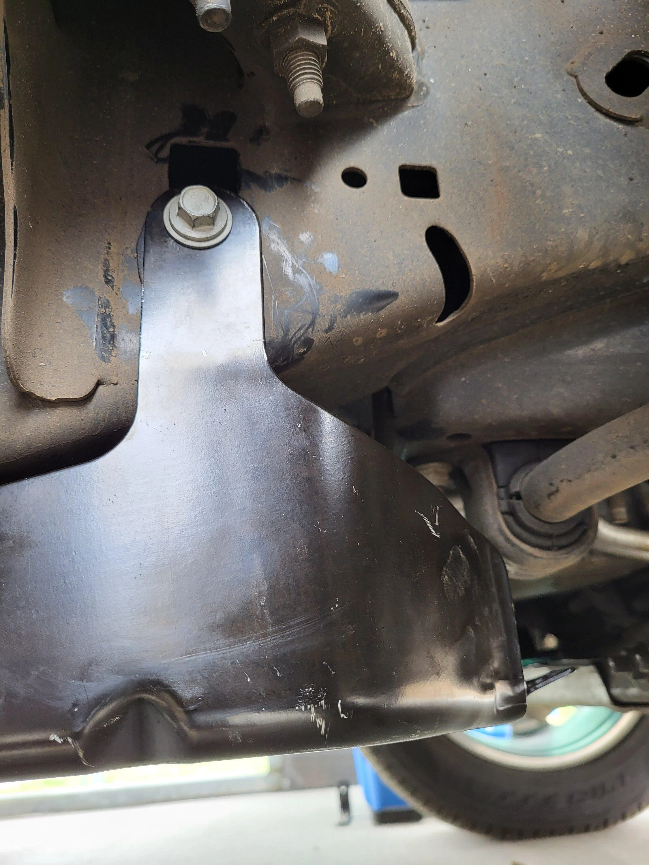 Ford F-150 Factory catalytic converter protection metal ford engine trans cover (6)