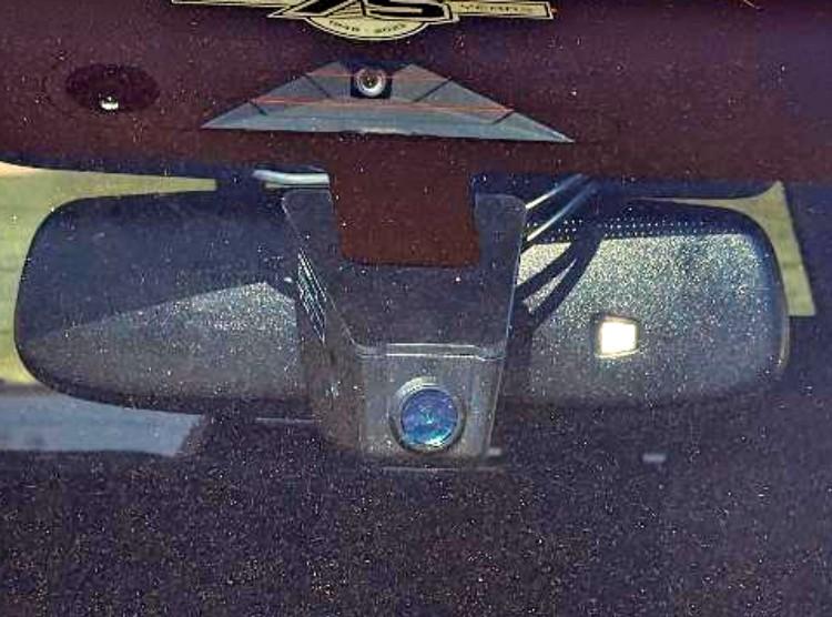 Ford F-150 Kia Mirror + DashcamX Mirror Cam
