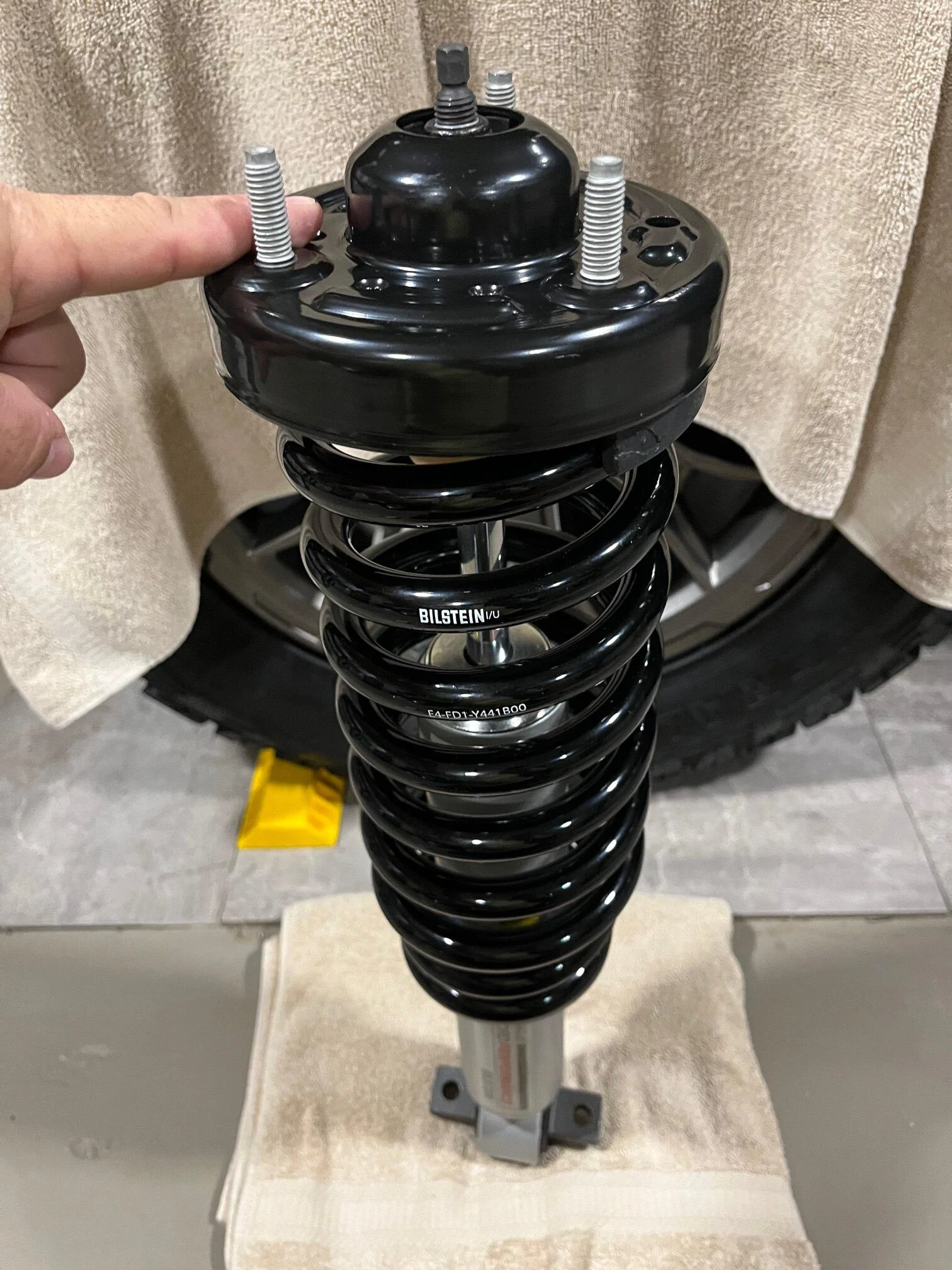 Ford F-150 2021-2023 F-150 Ford Performance Leveling Kit (by Bilstein) is released New coil orientation