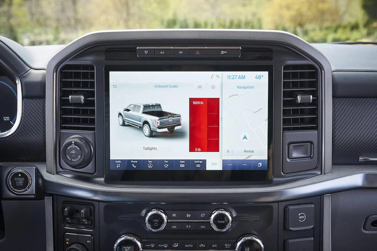 Ford F-150 F-150 Adds Class-Exclusive Payload Estimation, Trailer Towing and Smart Suspension Damping Features OnboardScales_ExceedingMaximumPayload