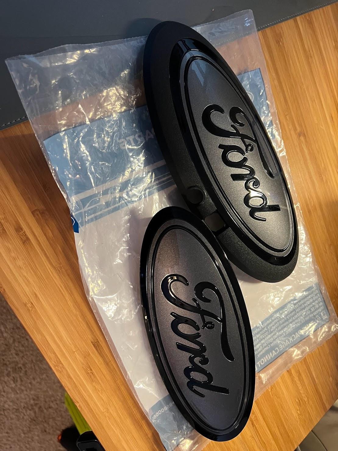 Ford F-150 Carbonized Gray/Black Ovals for 2021-2022 F150 ovals_1
