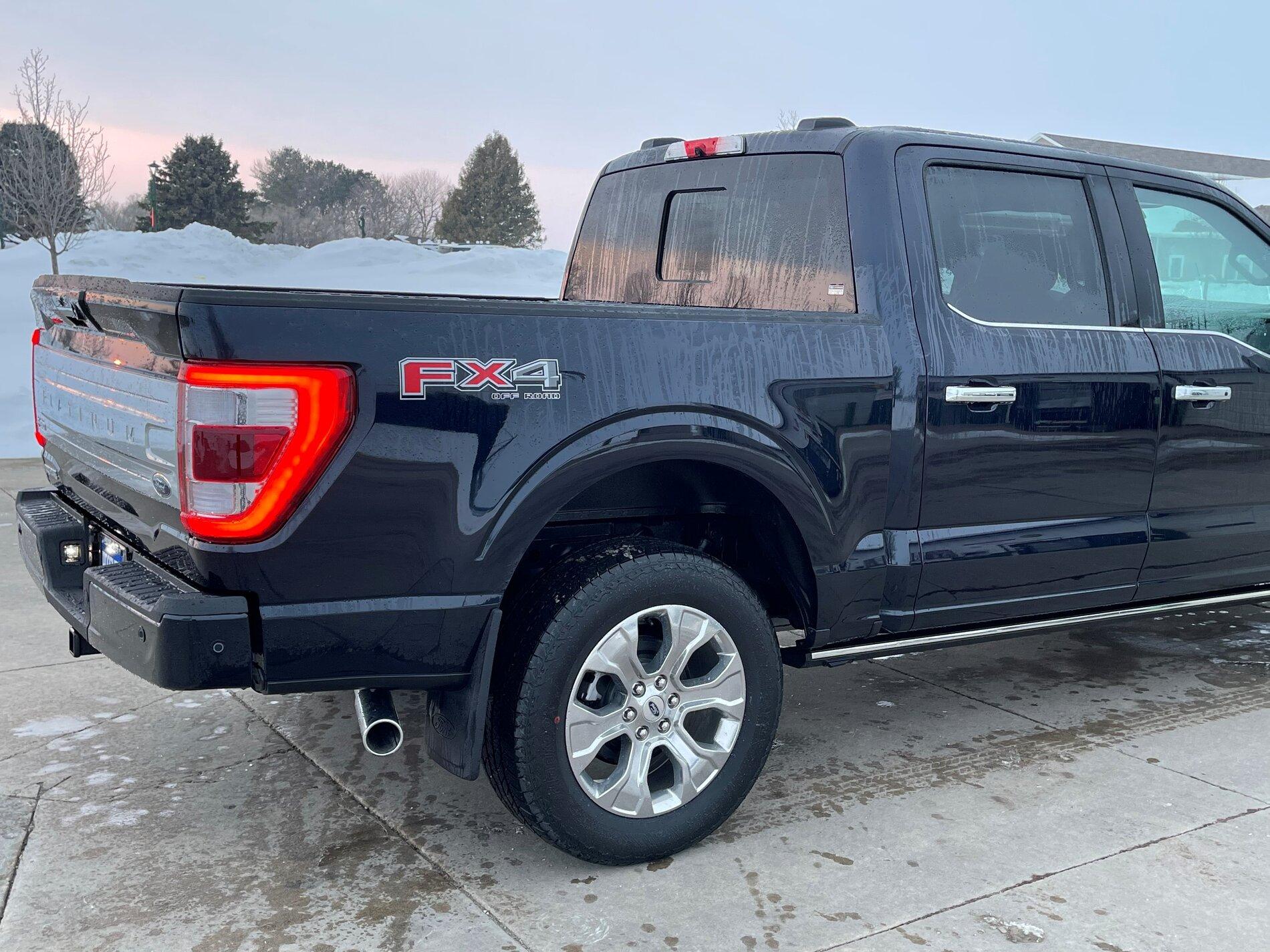 Ford F-150 ANTIMATTER BLUE F-150 (2021+) Club PIC3