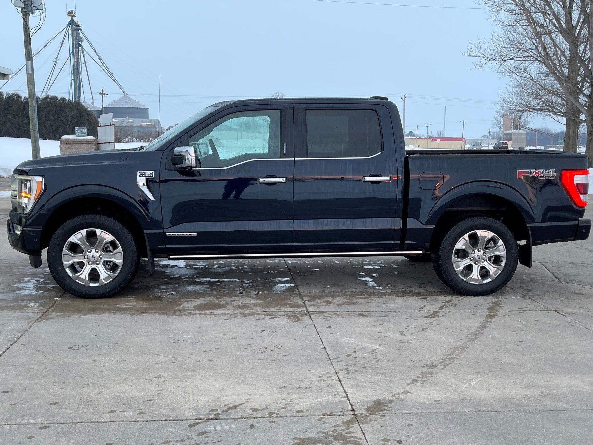 Ford F-150 ANTIMATTER BLUE F-150 (2021+) Club PIC4