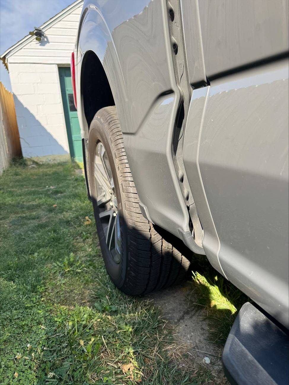 Ford F-150 Michelin Defender LTX M/S 2 vs ? processed-89C379E6-5F26-4E56-9303-08EC19706774