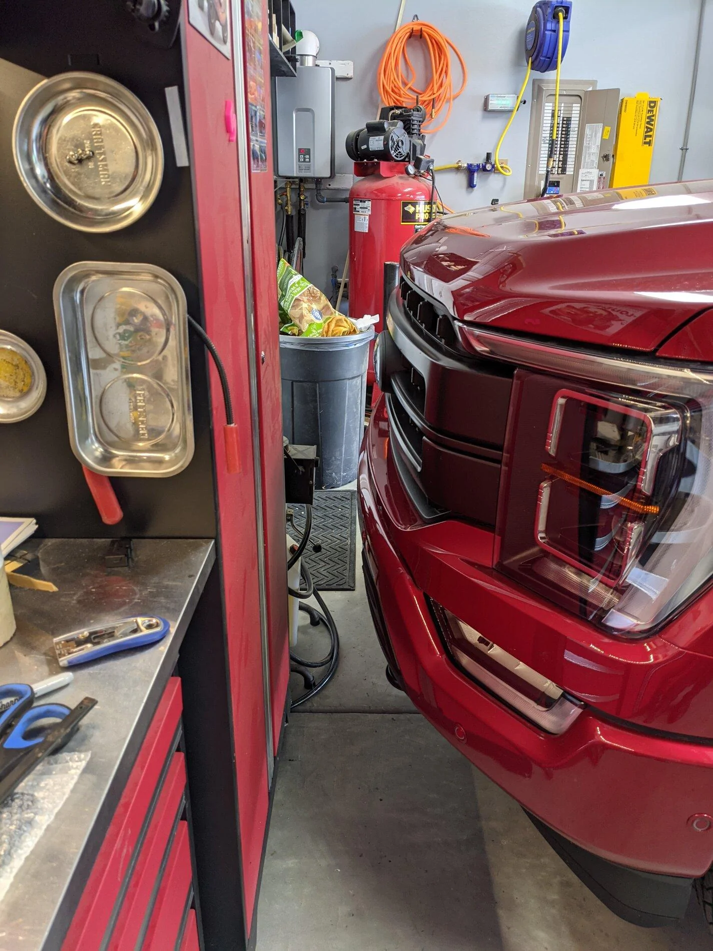 Ford F-150 When your garage is not deep enough for your new F150... PXL_20210327_173135941.MP