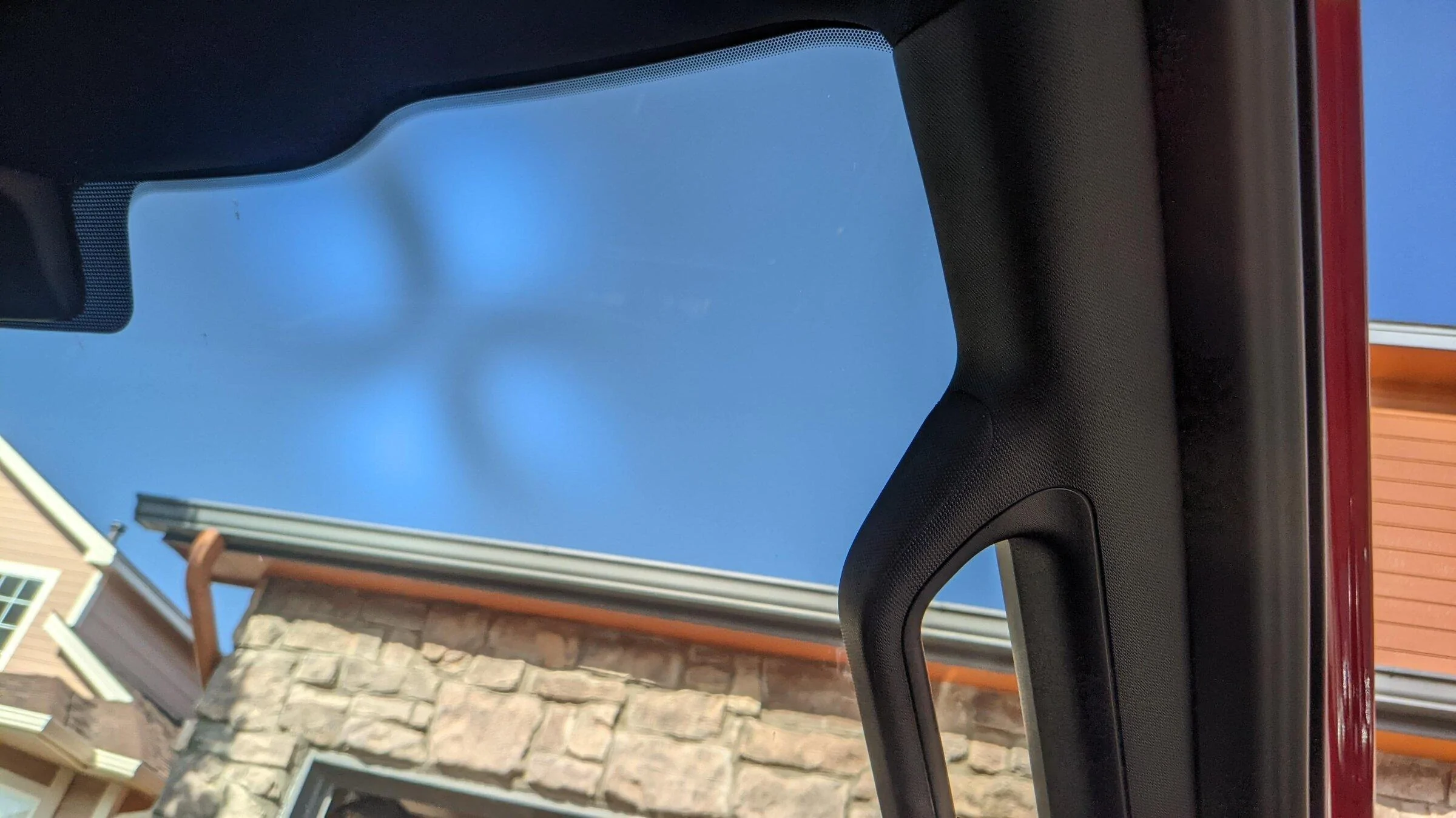 Ford F-150 Pattern on windshield only seen with polarized lenses PXL_20220418_145231868