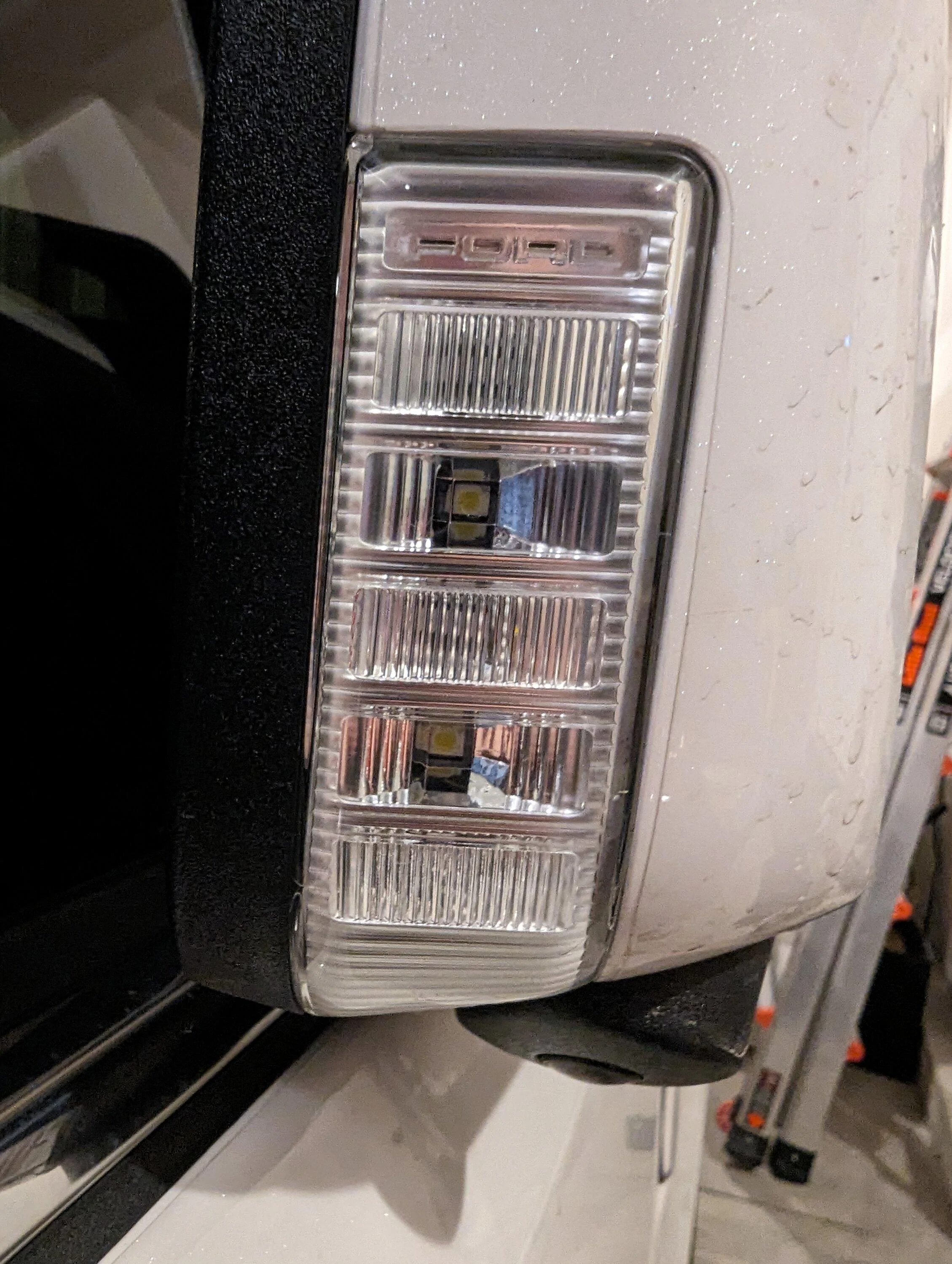 Ford F-150 XL upgraded to Lariat side mirrors. How do you get puddle and turn signals to work? PXL_20230809_221315537.MP