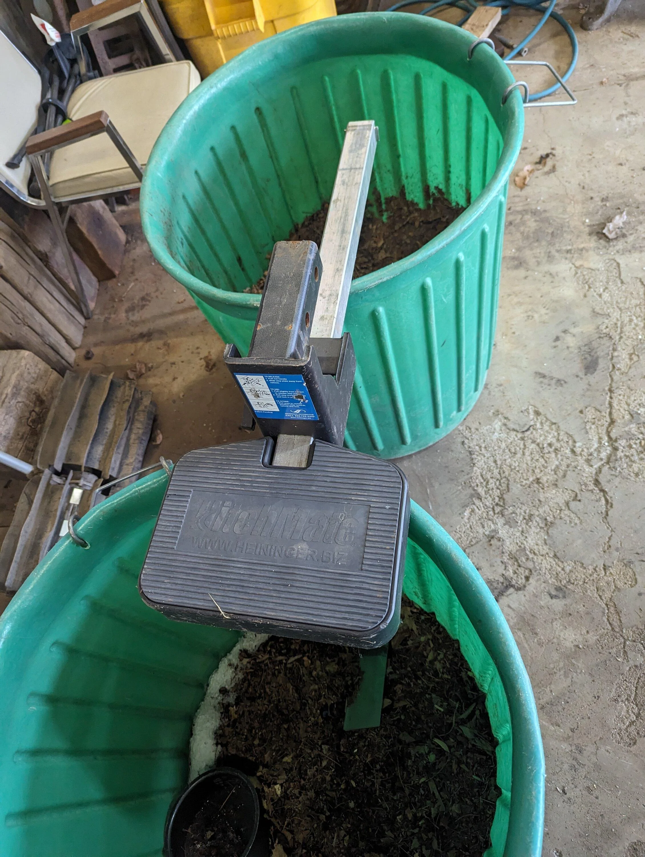 Ford F-150 Truck Cap vs. bed cover PXL_20240118_174525894