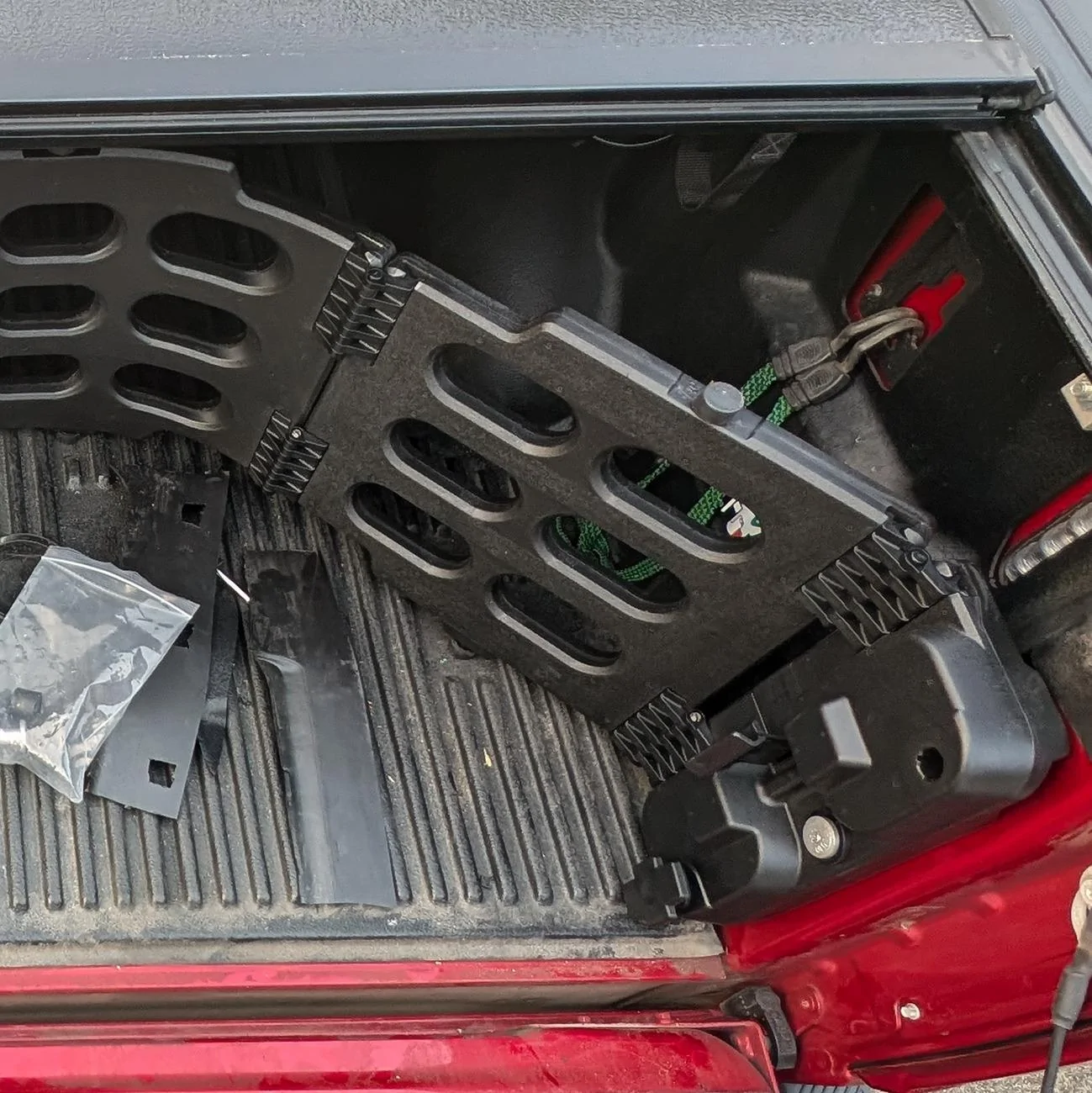 Ford F-150 Bed Extender foldable PXL_20240820_001222543