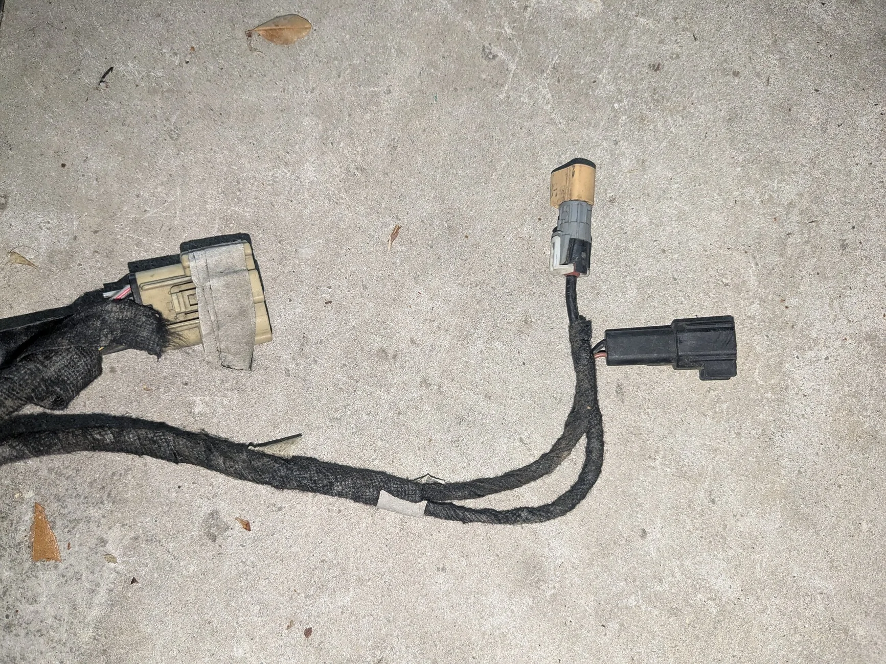 Ford F-150 2021 Lariat Tailgate replacement problems PXL_20250905_173143857