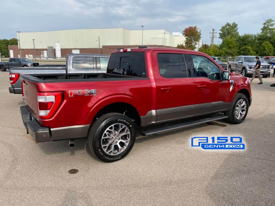 Ford F-150 RAPID RED F-150 (2021+) Club Rapid Red 2021 F-150 King Ranch