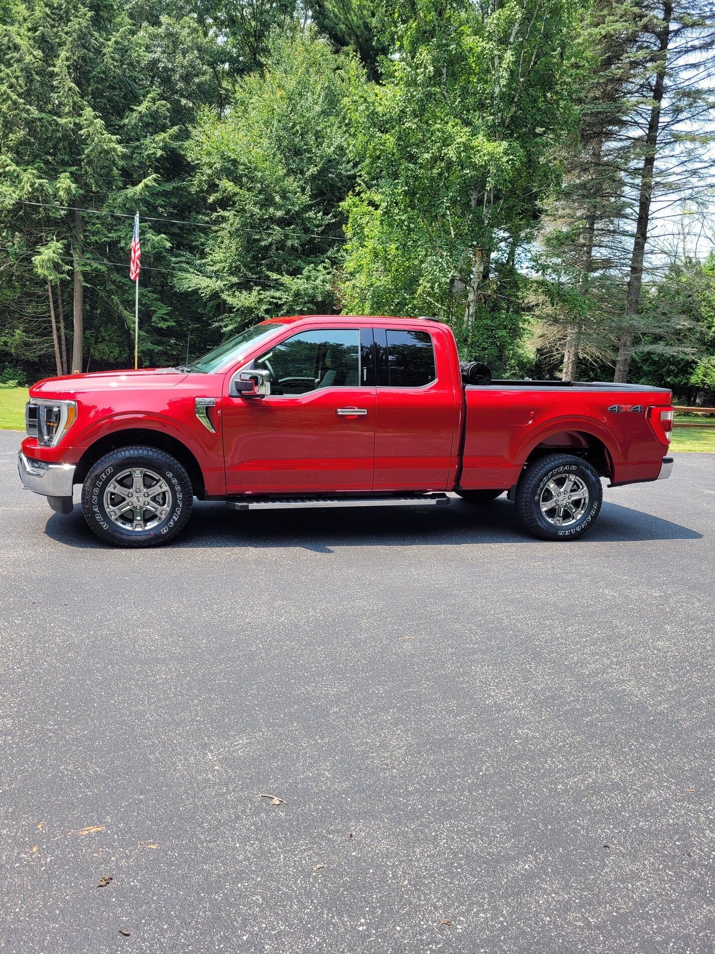 Ford F-150 ? F-150 LARIAT Lounge ? Right Side