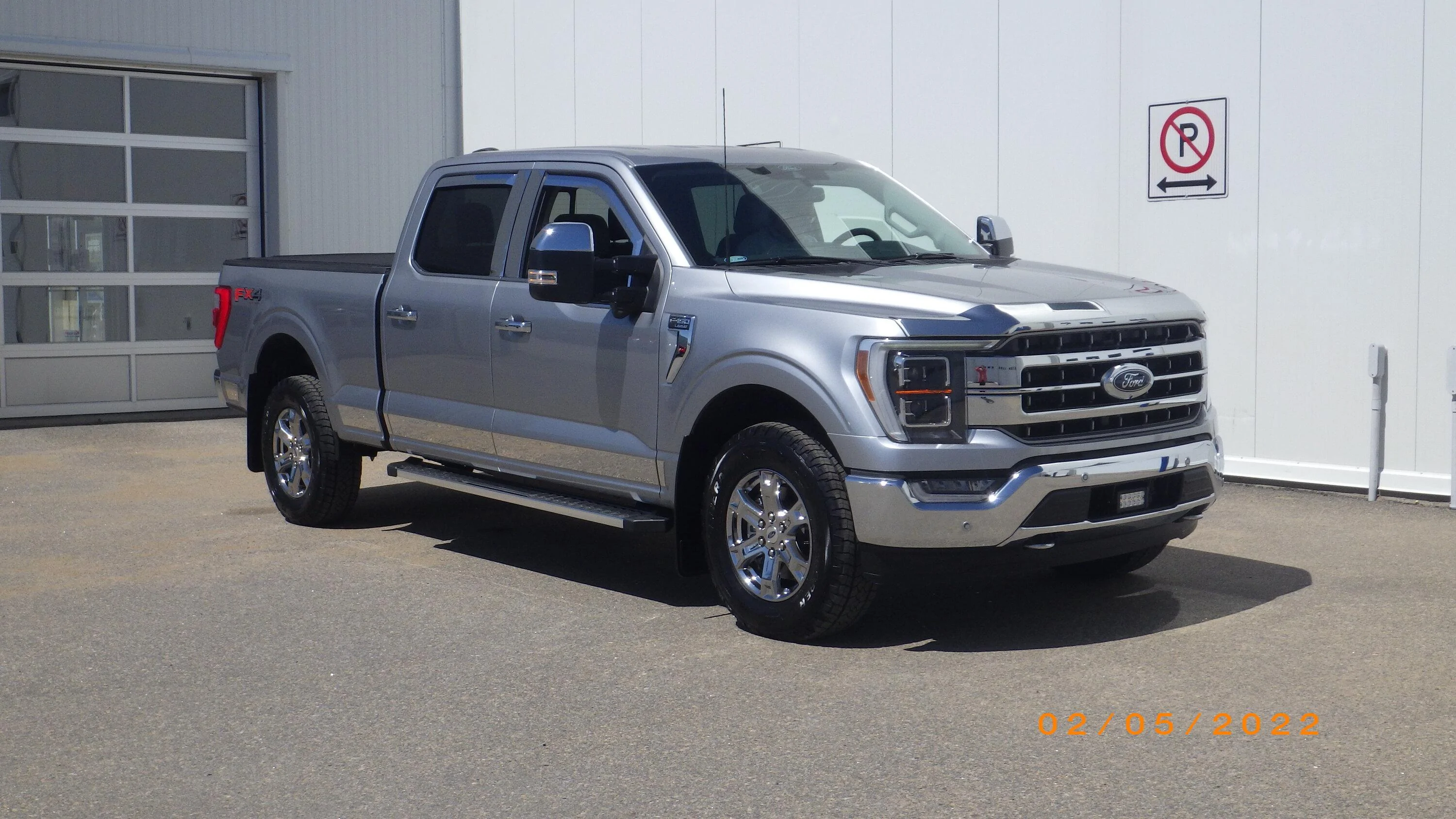 Ford F-150 Just stopped at a dealership to check out a LARIAT... RIMG6199
