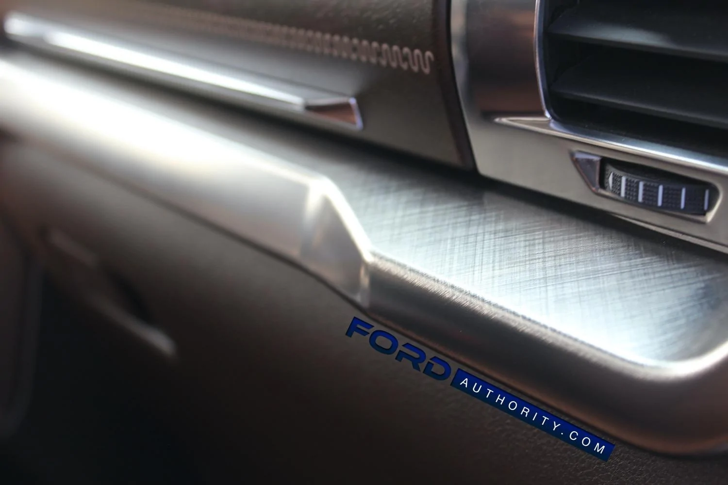 Ford F-150 KING RANCH Interior Photos and Videos (2021+ F-150 -- 14th Gen) ront-row-036-metal-trim-on-passenger-side-dash-jpg