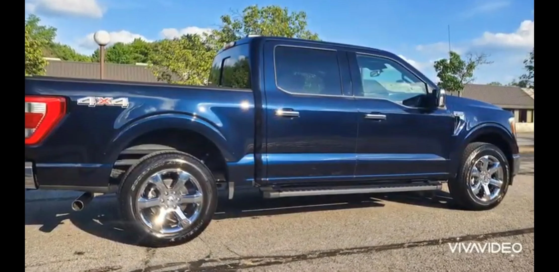 Ford F-150 ? F-150 LARIAT Lounge ? Screenshot_20211122-235459_YouTu