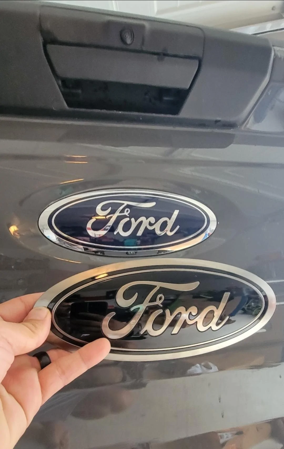 Ford F-150 Black emblems that fit? Screenshot_20230308_123825_Photos