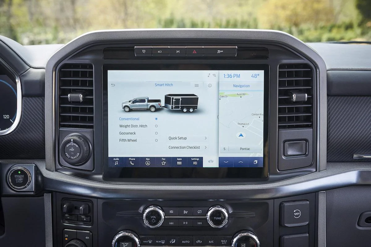 Ford F-150 F-150 Adds Class-Exclusive Payload Estimation, Trailer Towing and Smart Suspension Damping Features SmartHitch_01