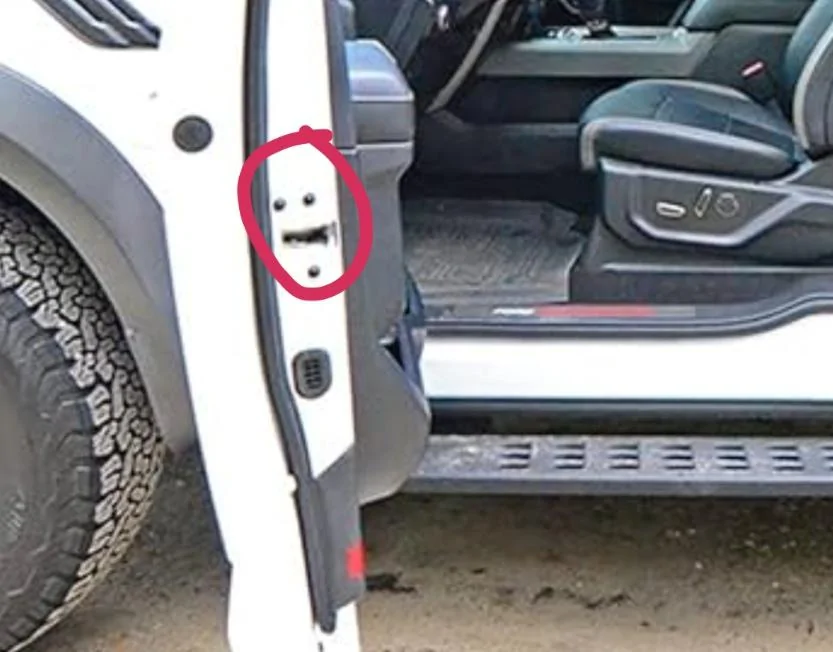 Ford F-150 Drivers Side Door Rattle Snapchat-994840974