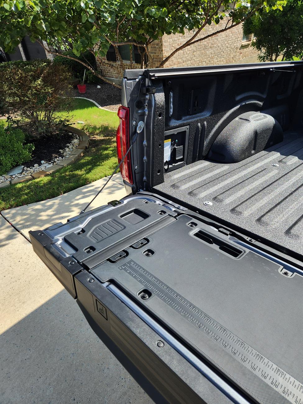 Ford F-150 Pro Access Tailgate Bedliner Spray_In_Liner-01